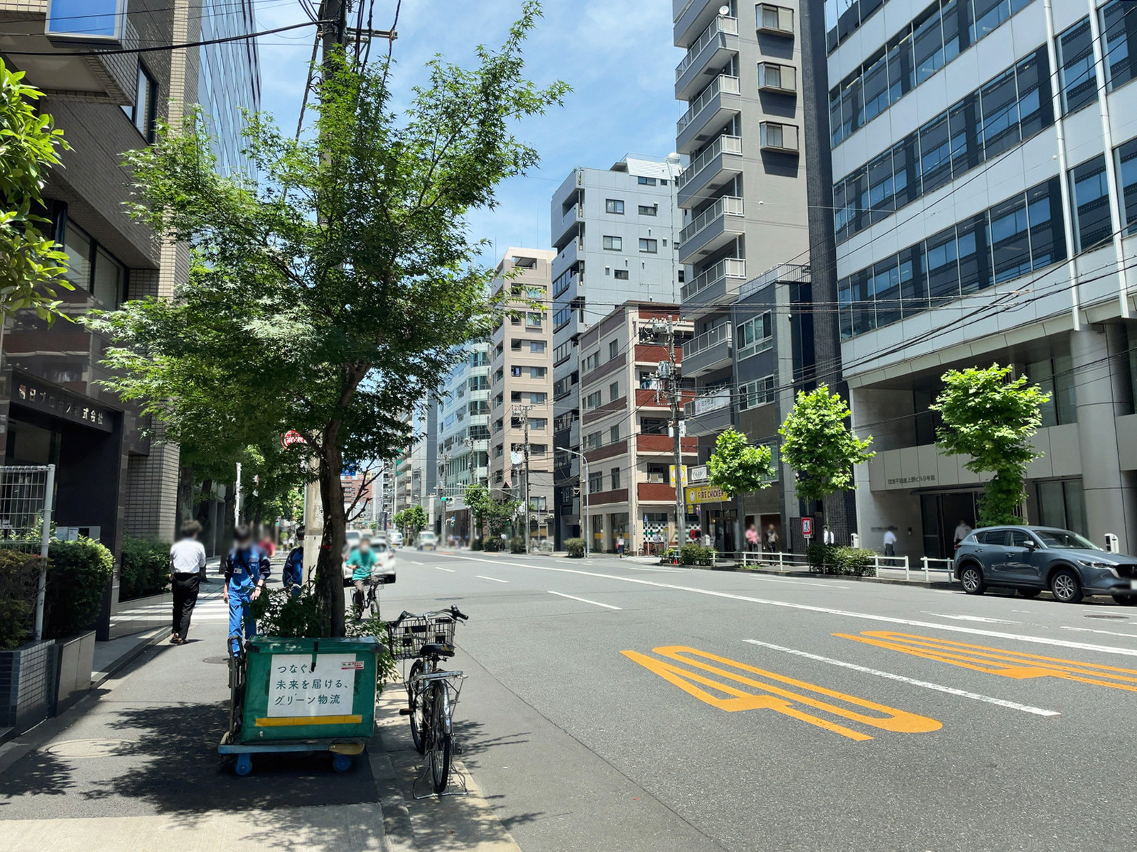 櫻井ビル前面の清洲橋通り
