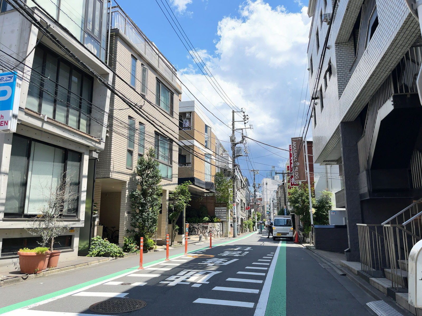 周辺の住宅街の様子