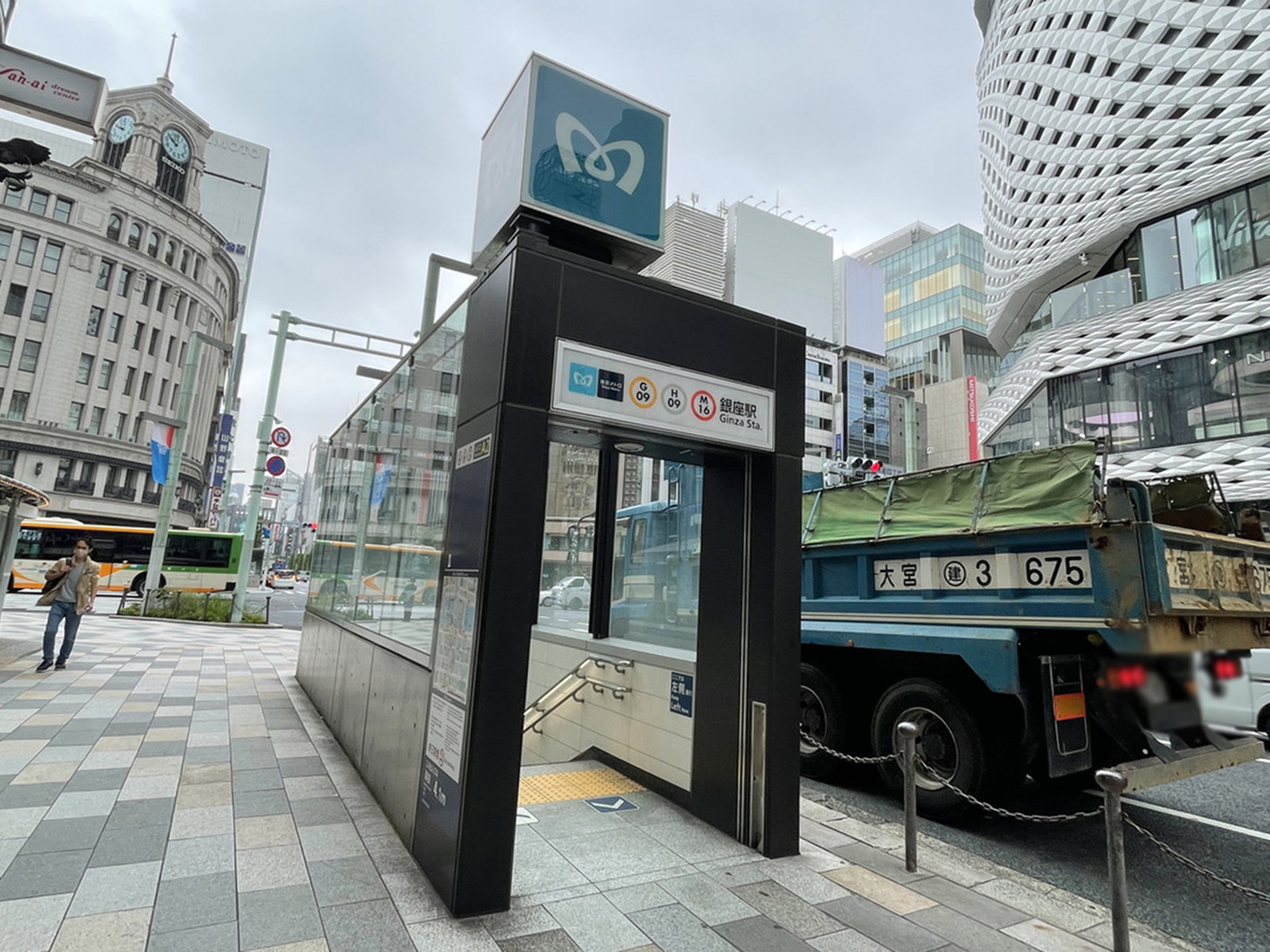 最寄りの「銀座駅」