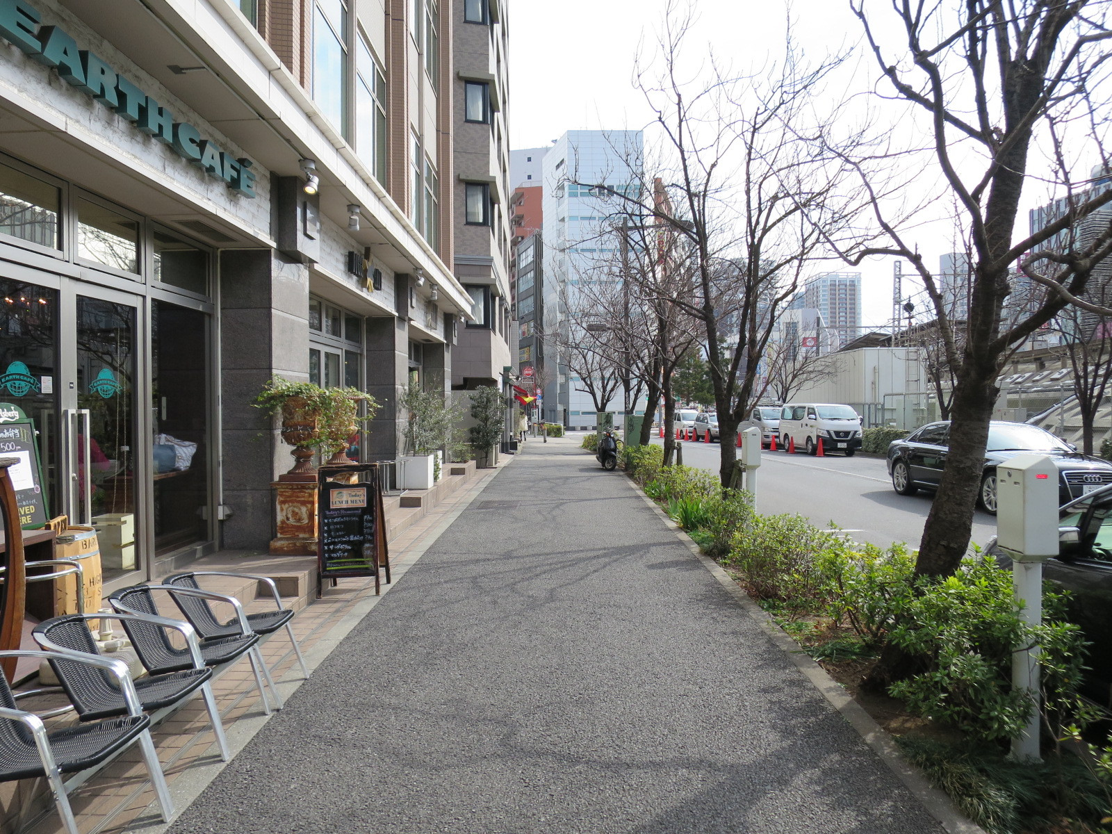 TK池田山ビル前面の通り