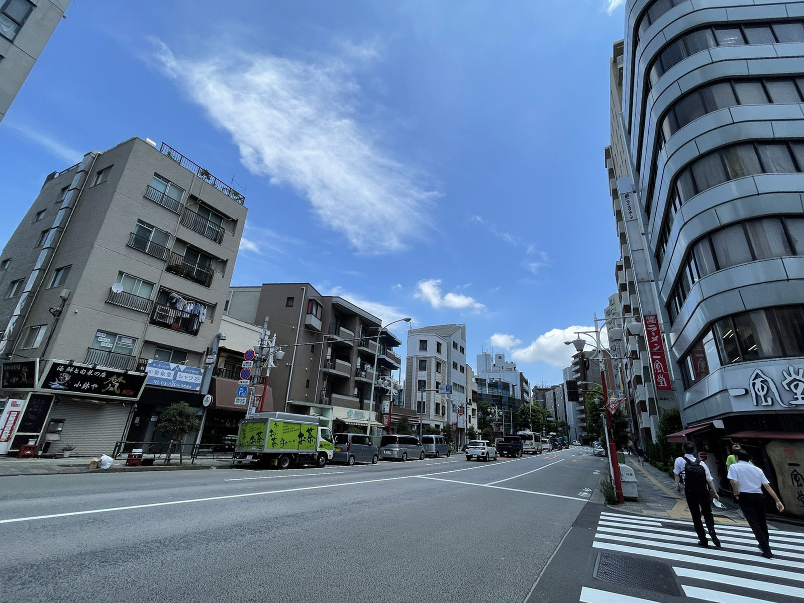 付近の早稲田通り