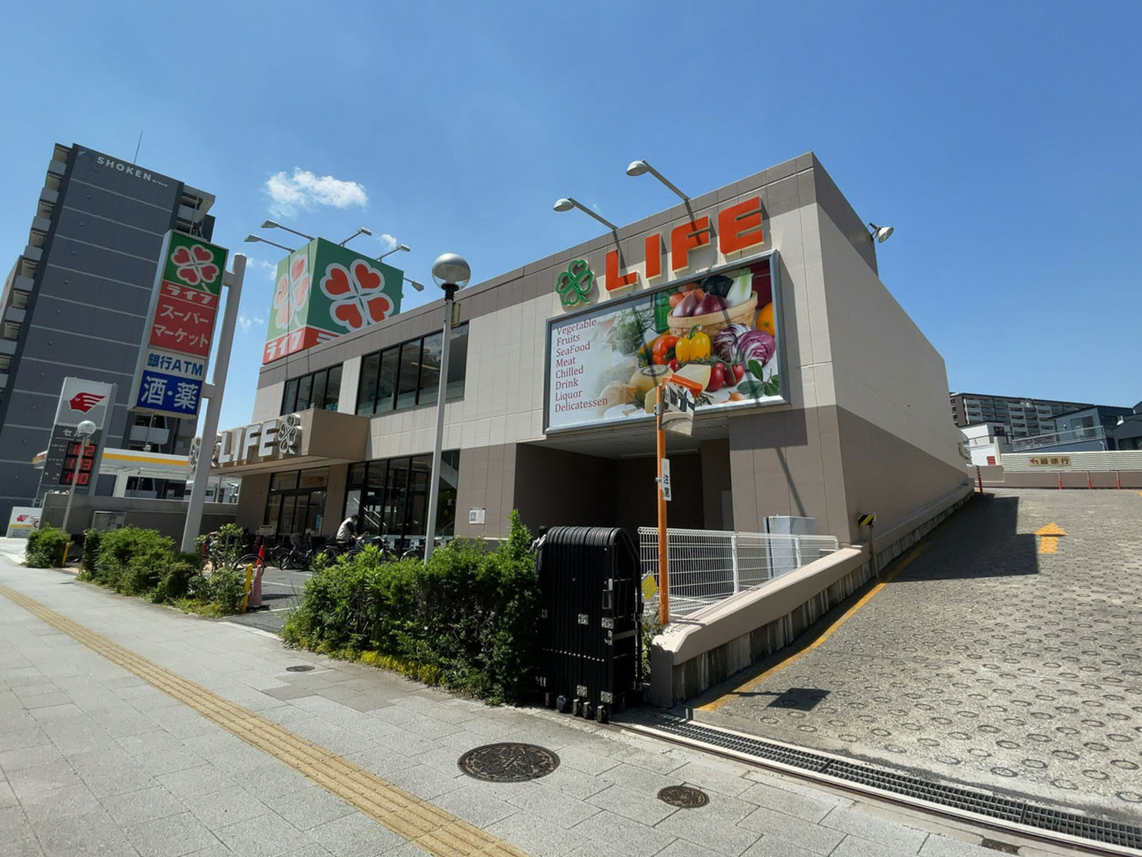 至近のライフ亀戸店