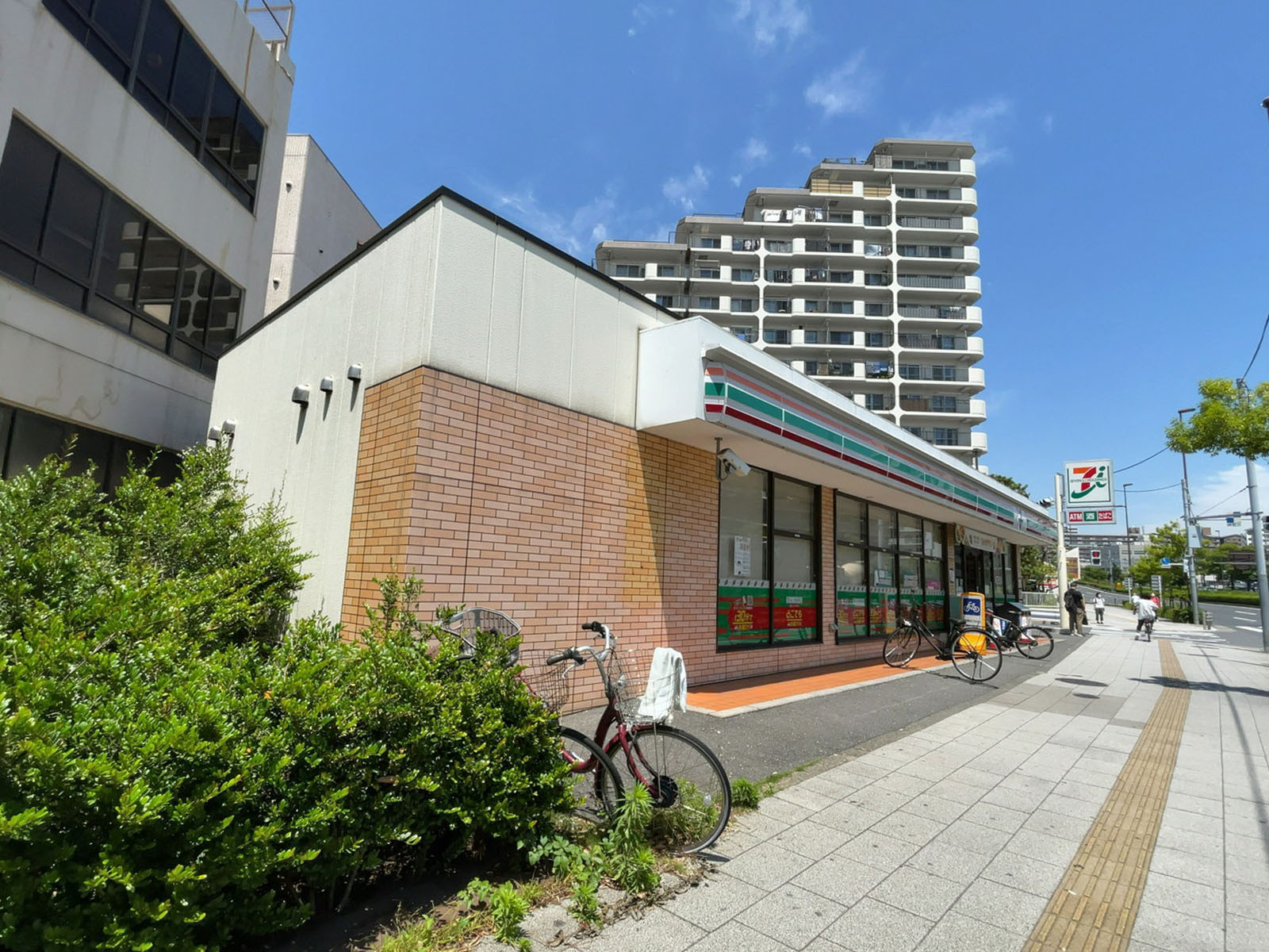 徒歩圏内のセブンイレブン 江東亀戸9丁目店