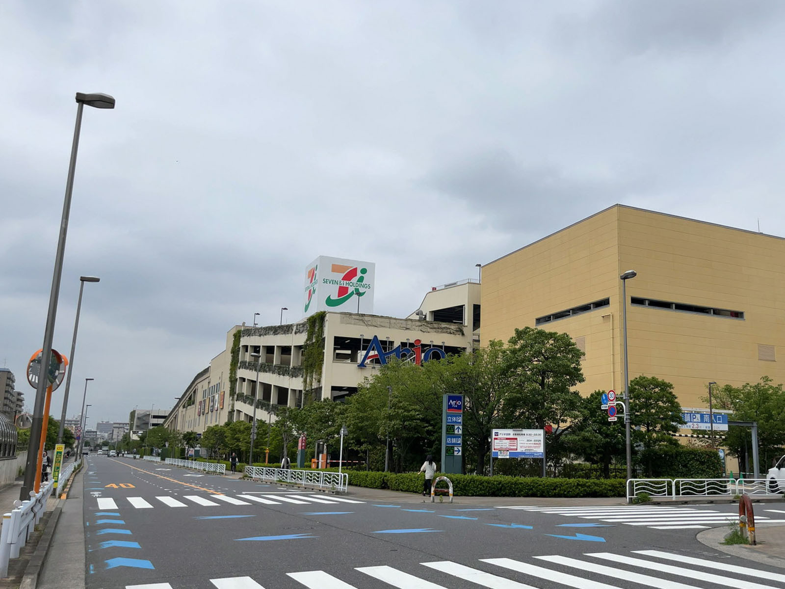 付近のアリオ北砂