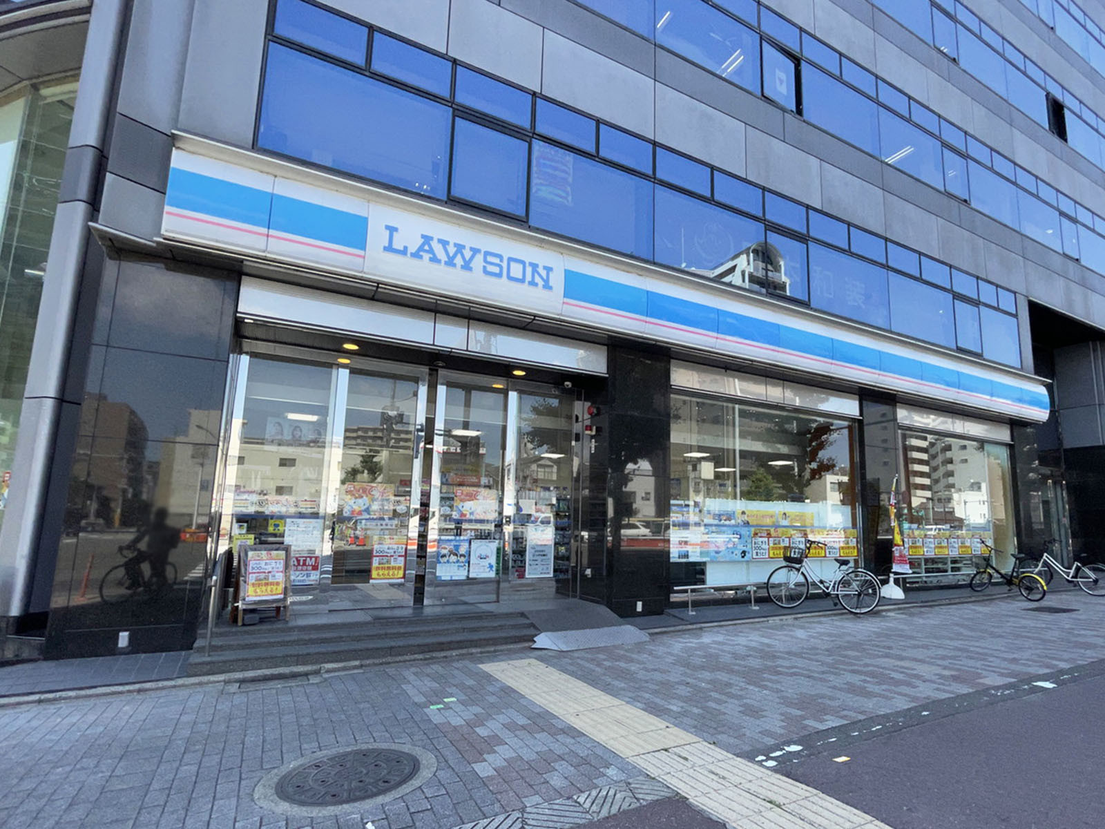 至近のローソン 堀川高辻店