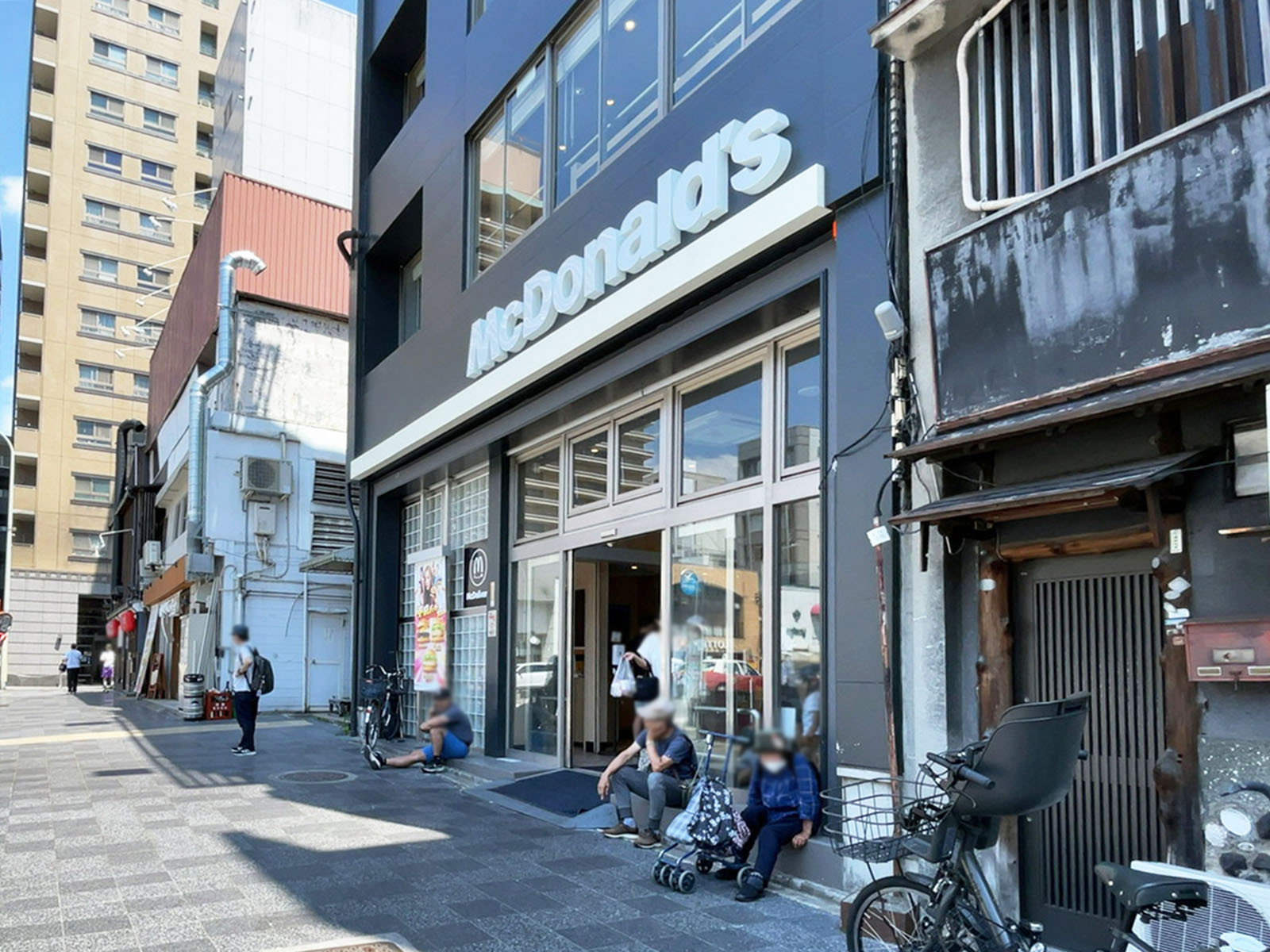徒歩2分のマクドナルド四条大宮店