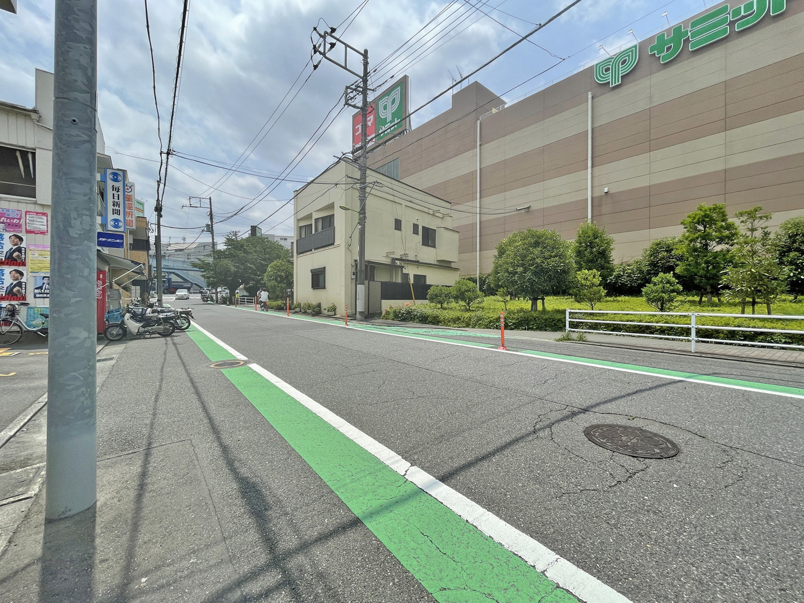 メポ3前面の通り