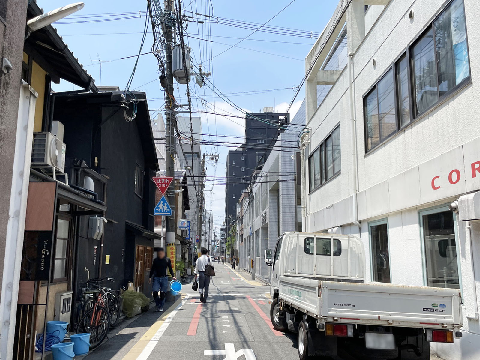 イマイビル前面の通り
