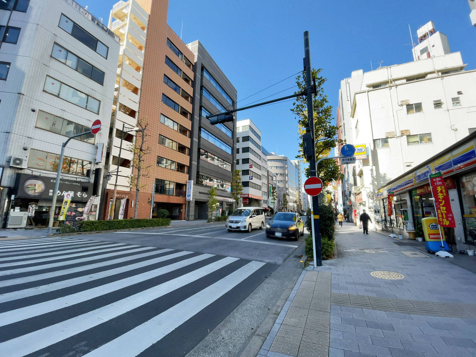 近くの清洲橋通り