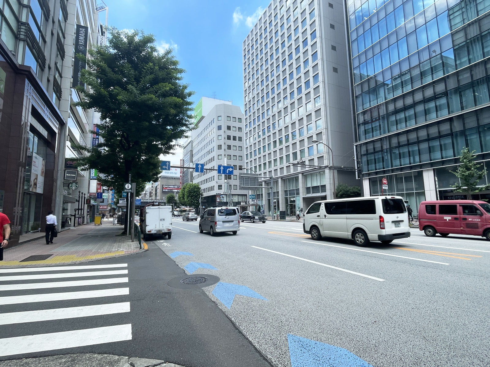 リプロ新橋ビル前面の外堀通り