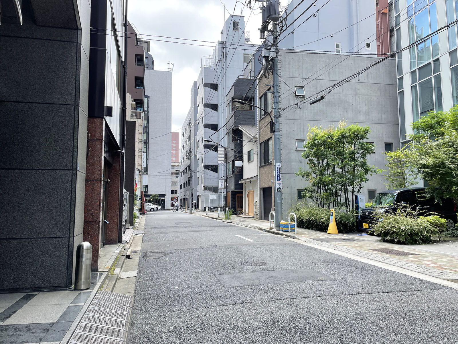 クロスオフィス内幸町前面の通り