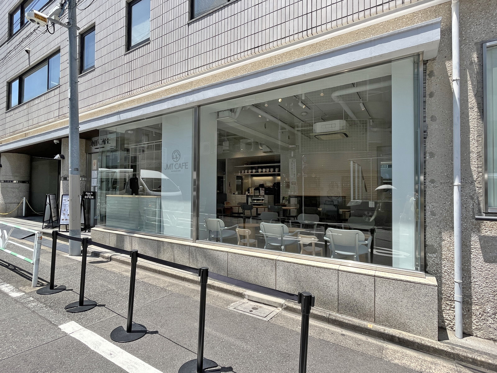 向かいのJMT CAFE DAIKANYAMA