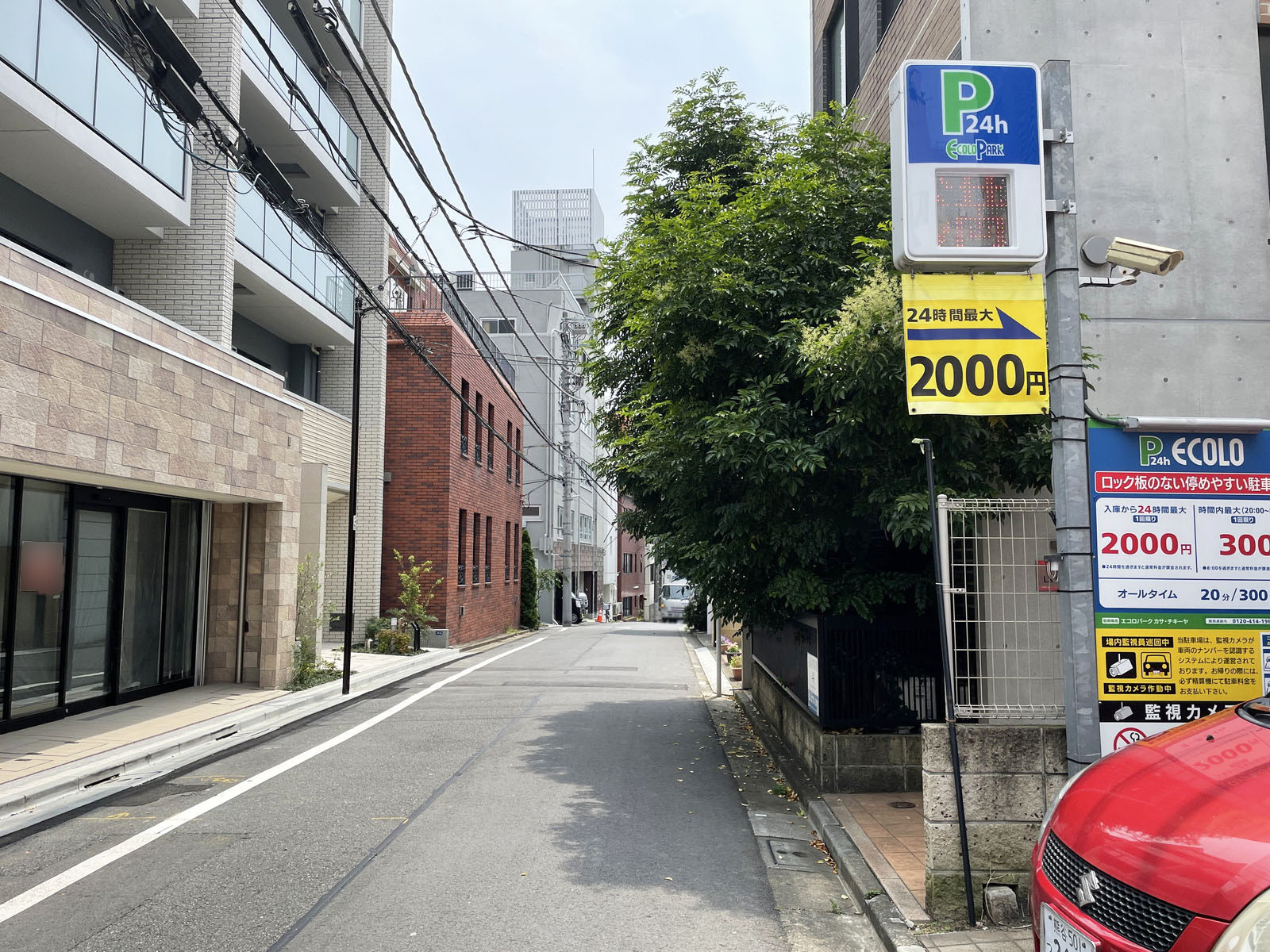 スクリプ千駄ヶ谷前面の通り