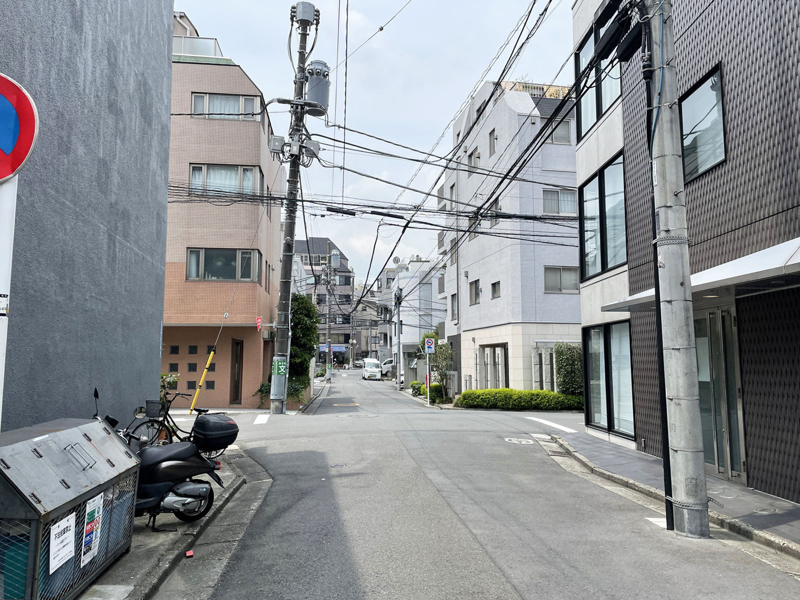 Barbizon3前面の通り