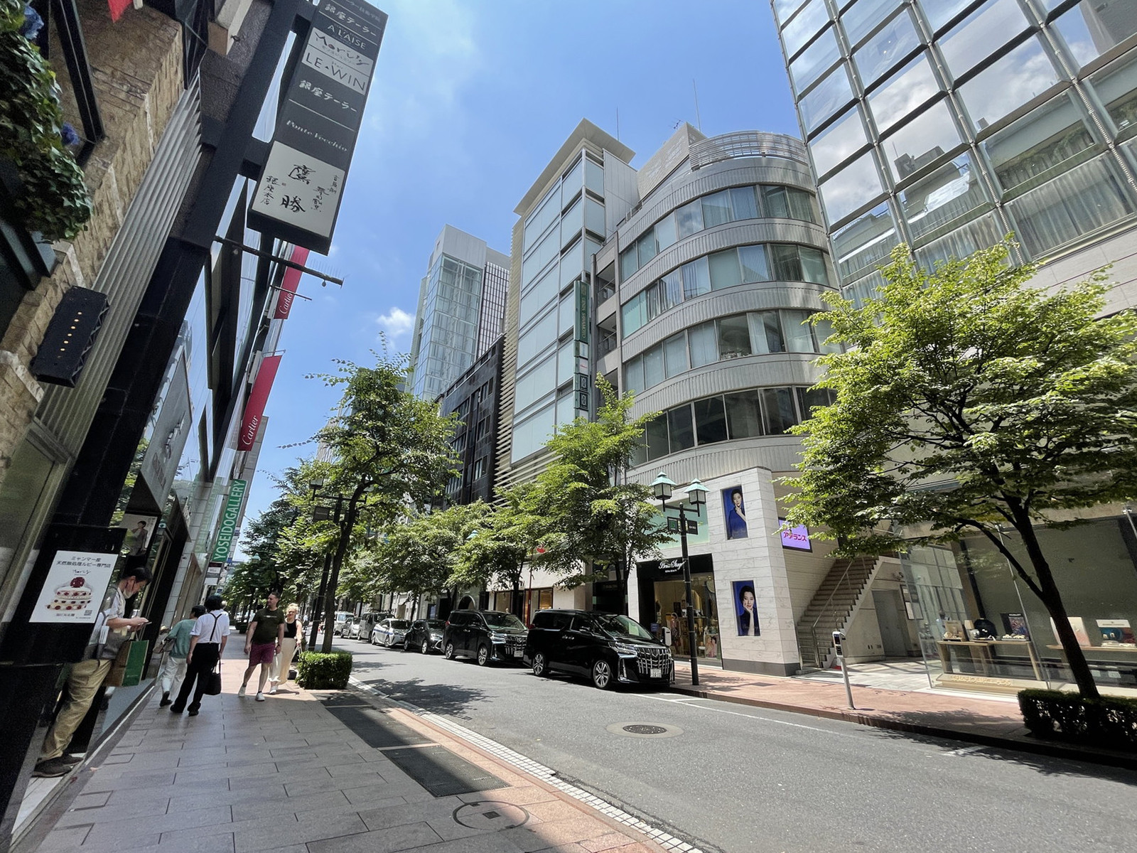 HULIC &New GINZA NAMIKI 6前面の通り