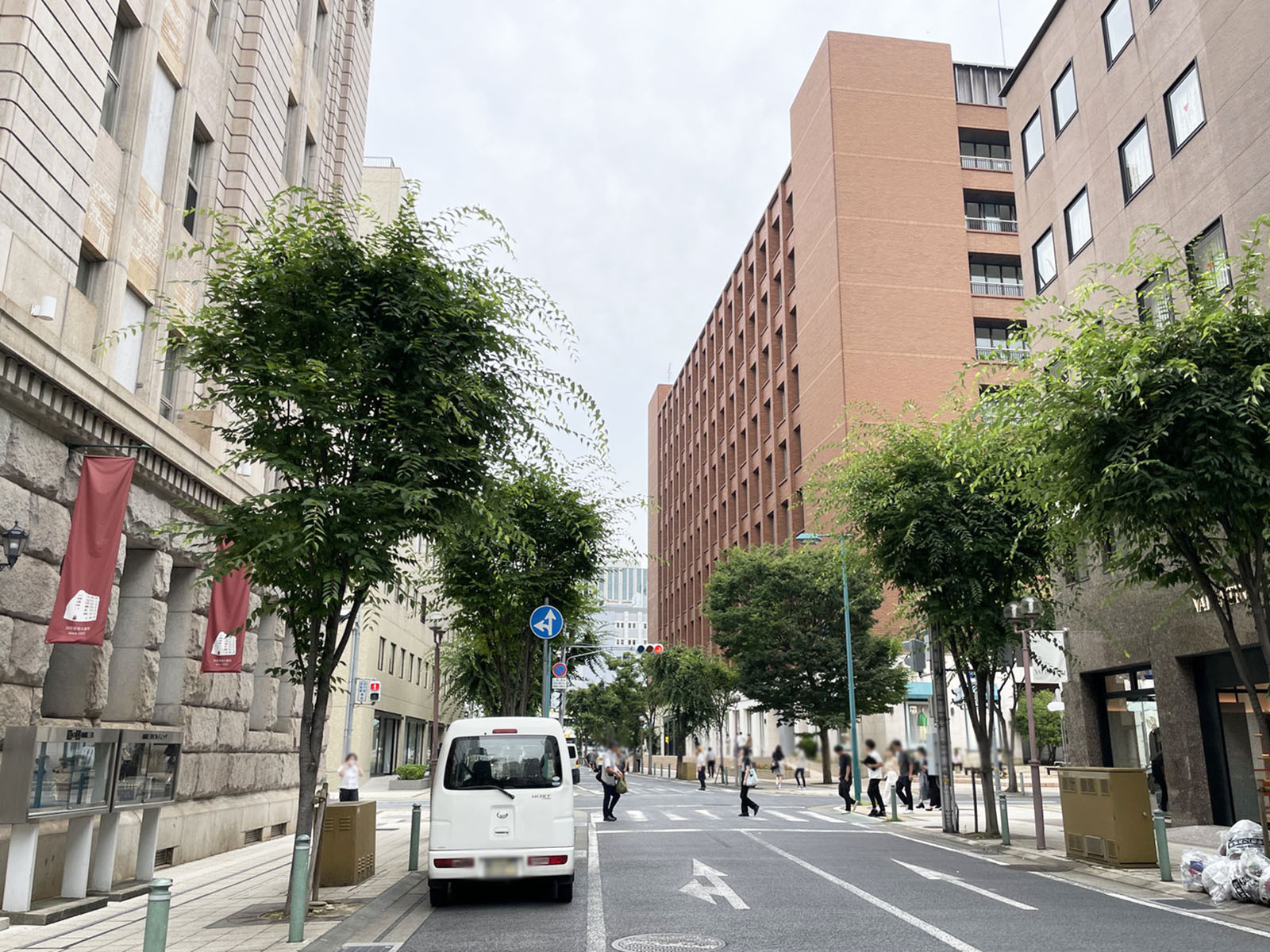 神戸商船三井ビル前面の通り