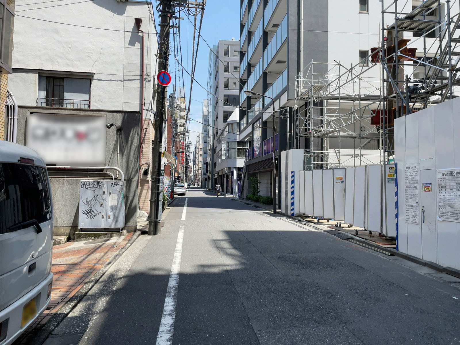 東洋ビル前面の通り