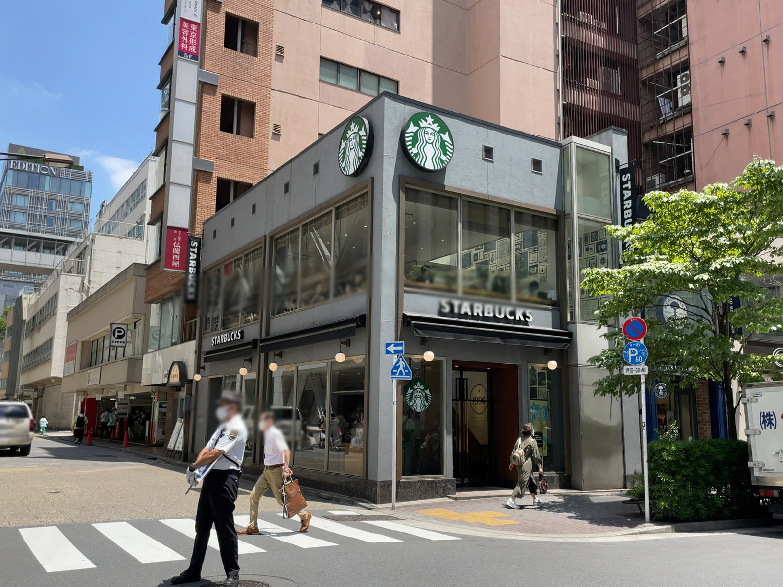 徒歩2分のスターバックス コーヒー 銀座松屋通り店