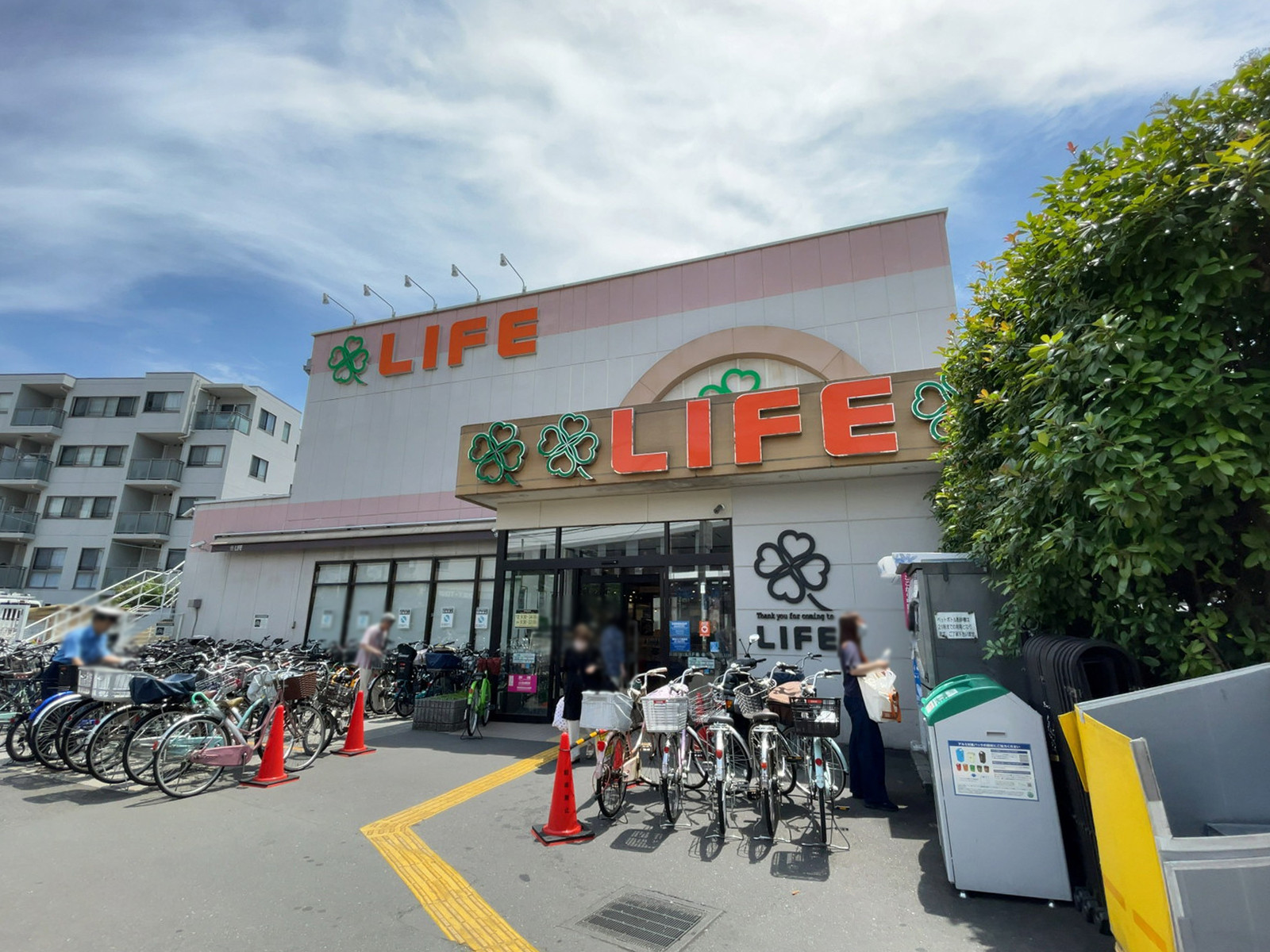 近くのライフ中野駅前