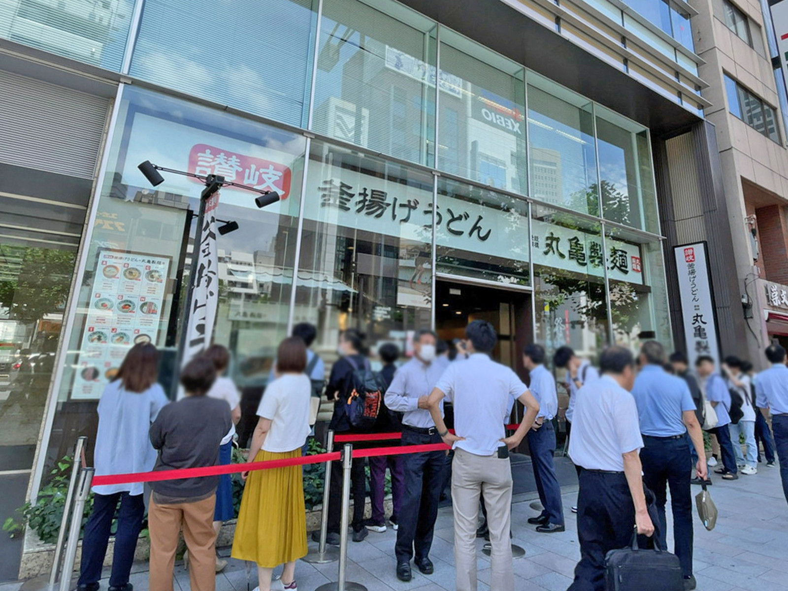 徒歩4分の丸亀製麺神田小川町