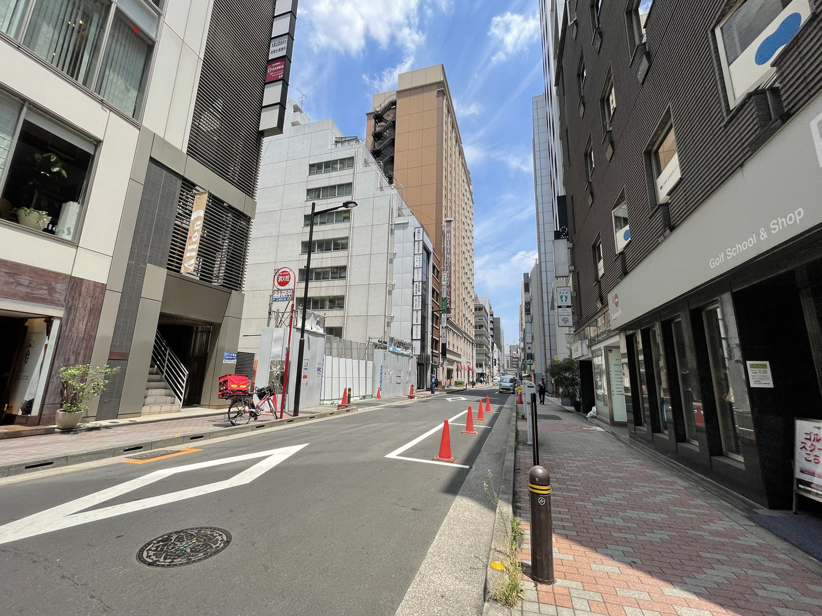 SF銀座ビル前面の通り