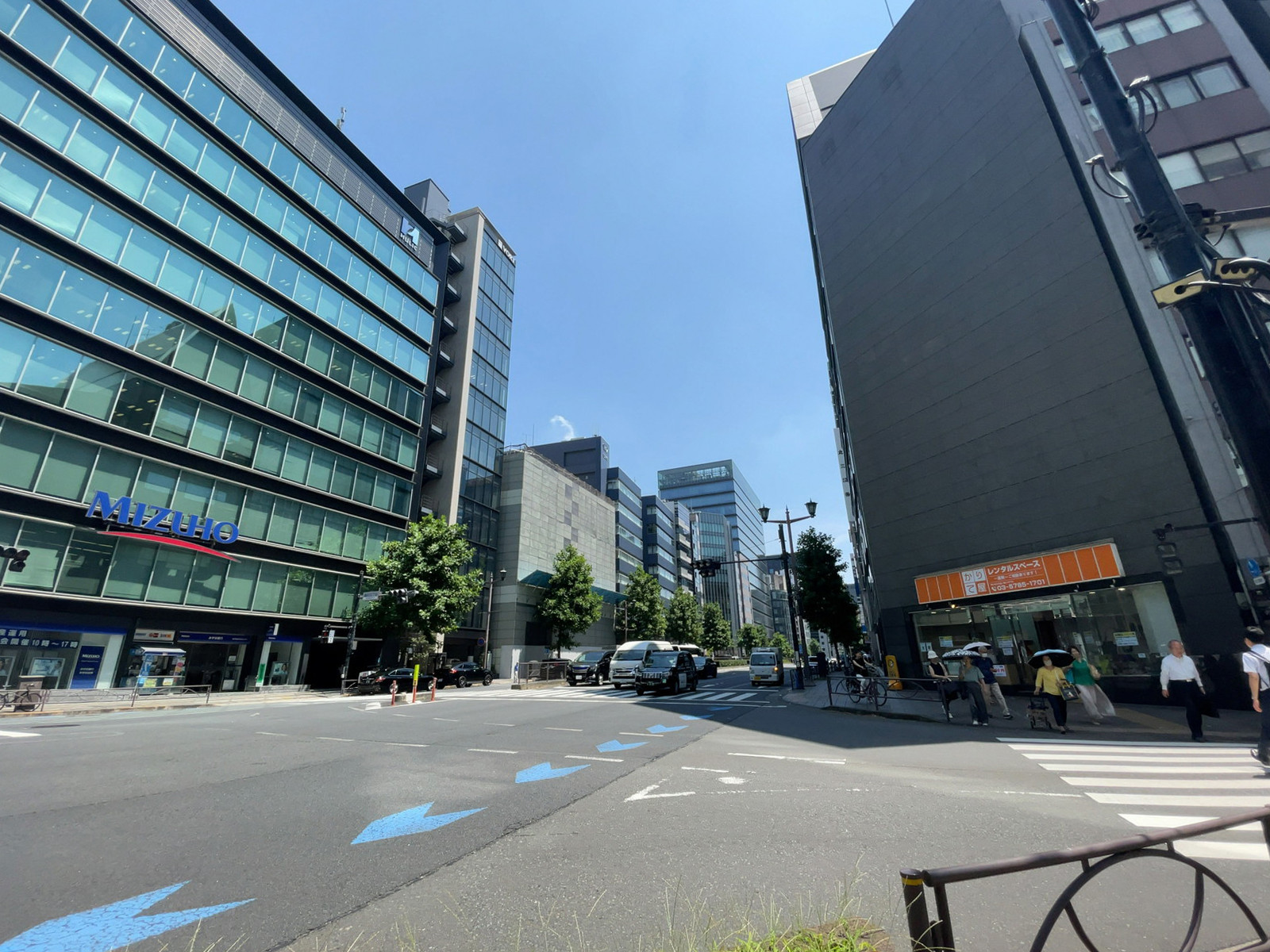 至近の新宿通り