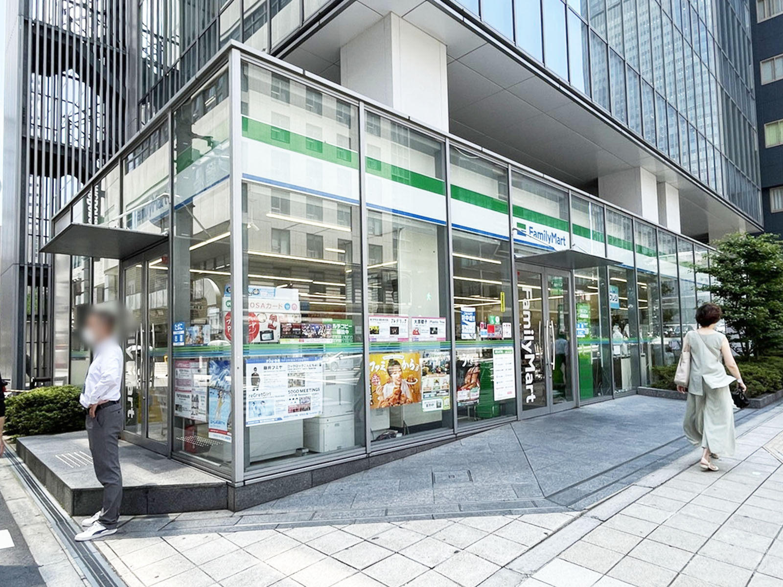 徒歩1分のファミリーマート 堂島浜一丁目店