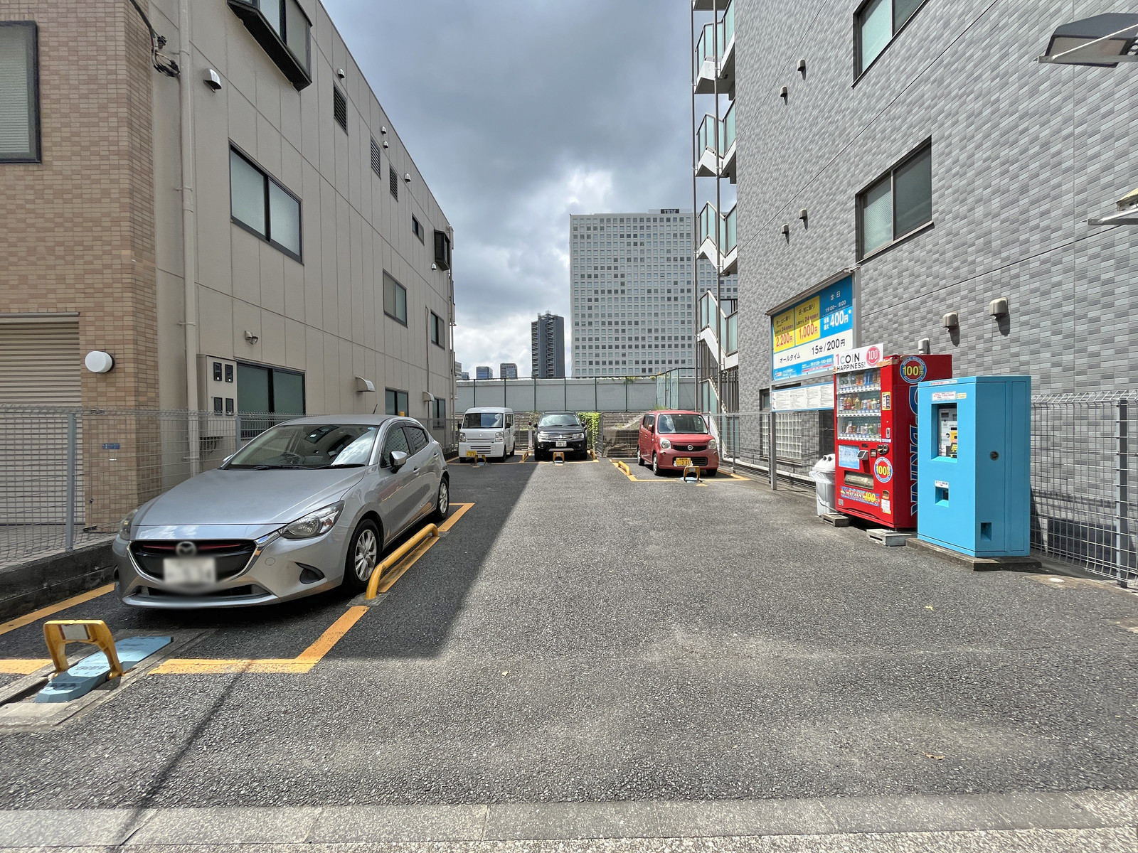同じ並びのコインパーキング