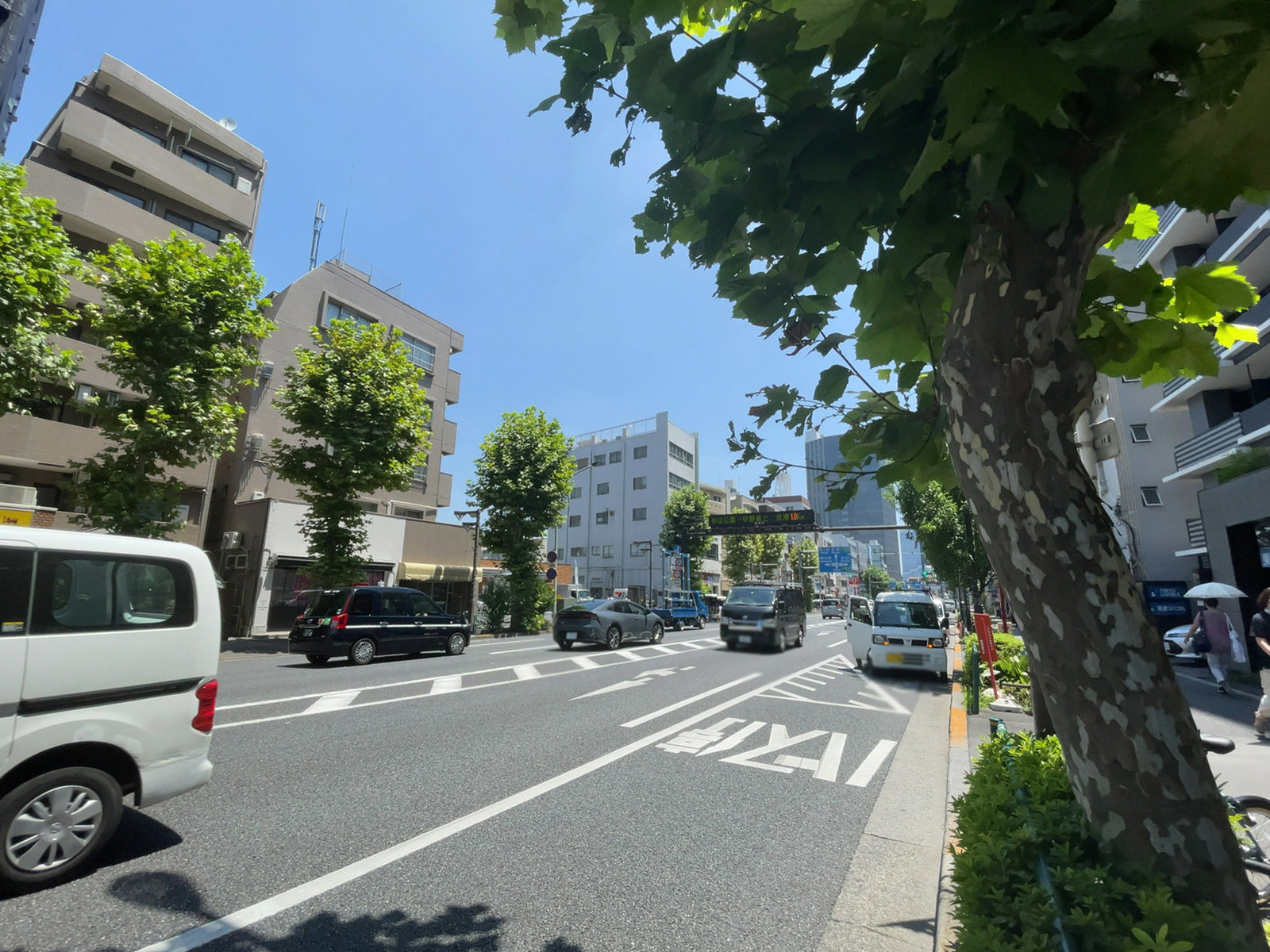 OKビル前面の通り
