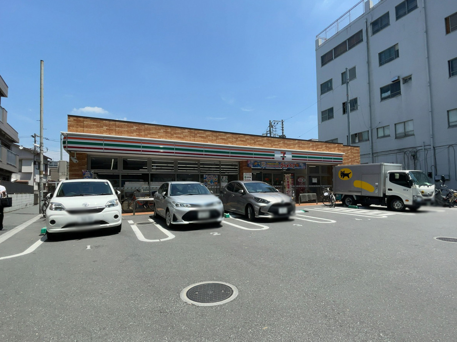 徒歩3分のセブンイレブン 中野坂上駅西店