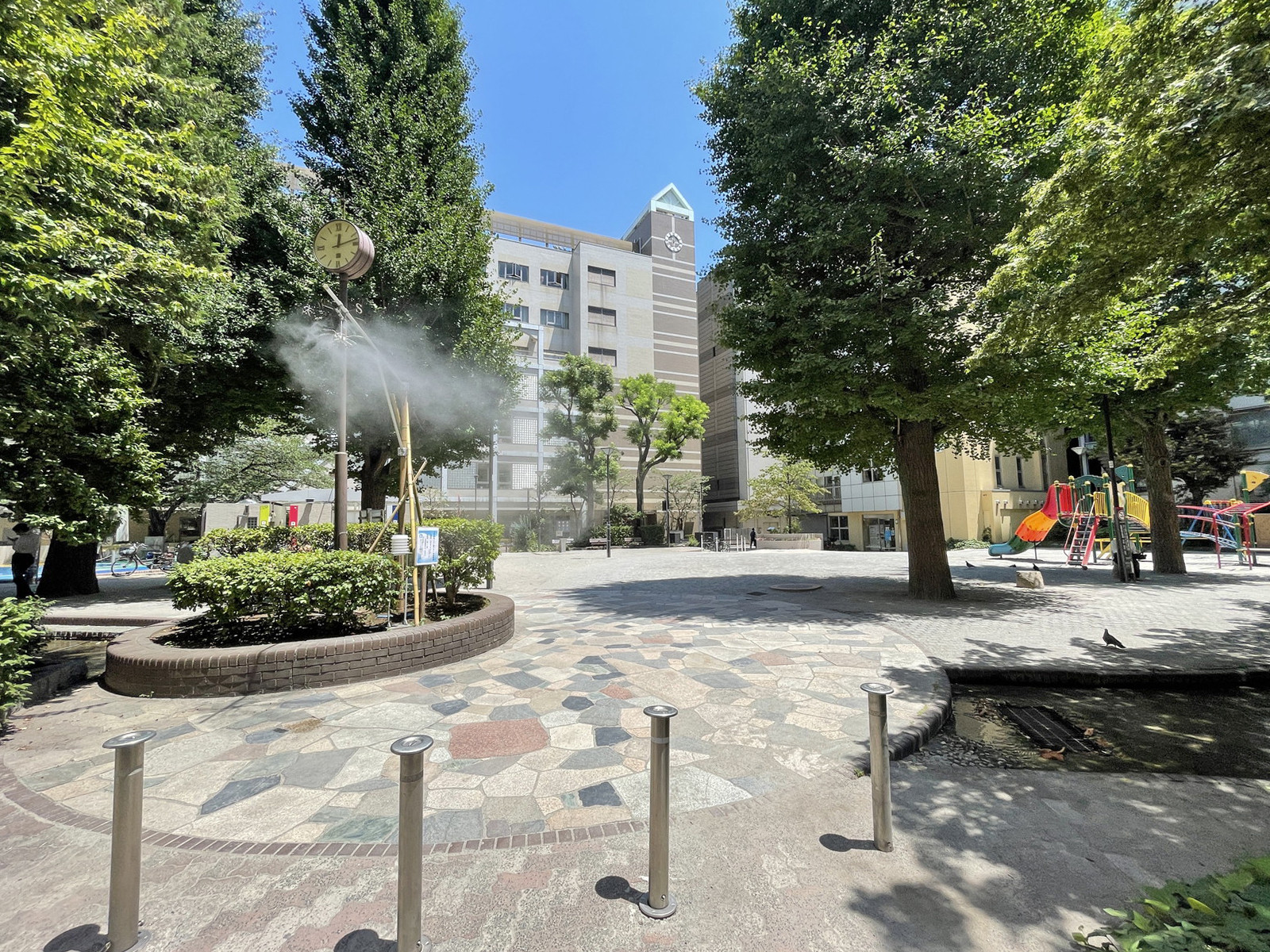 徒歩1分の千代田区立神田児童公園