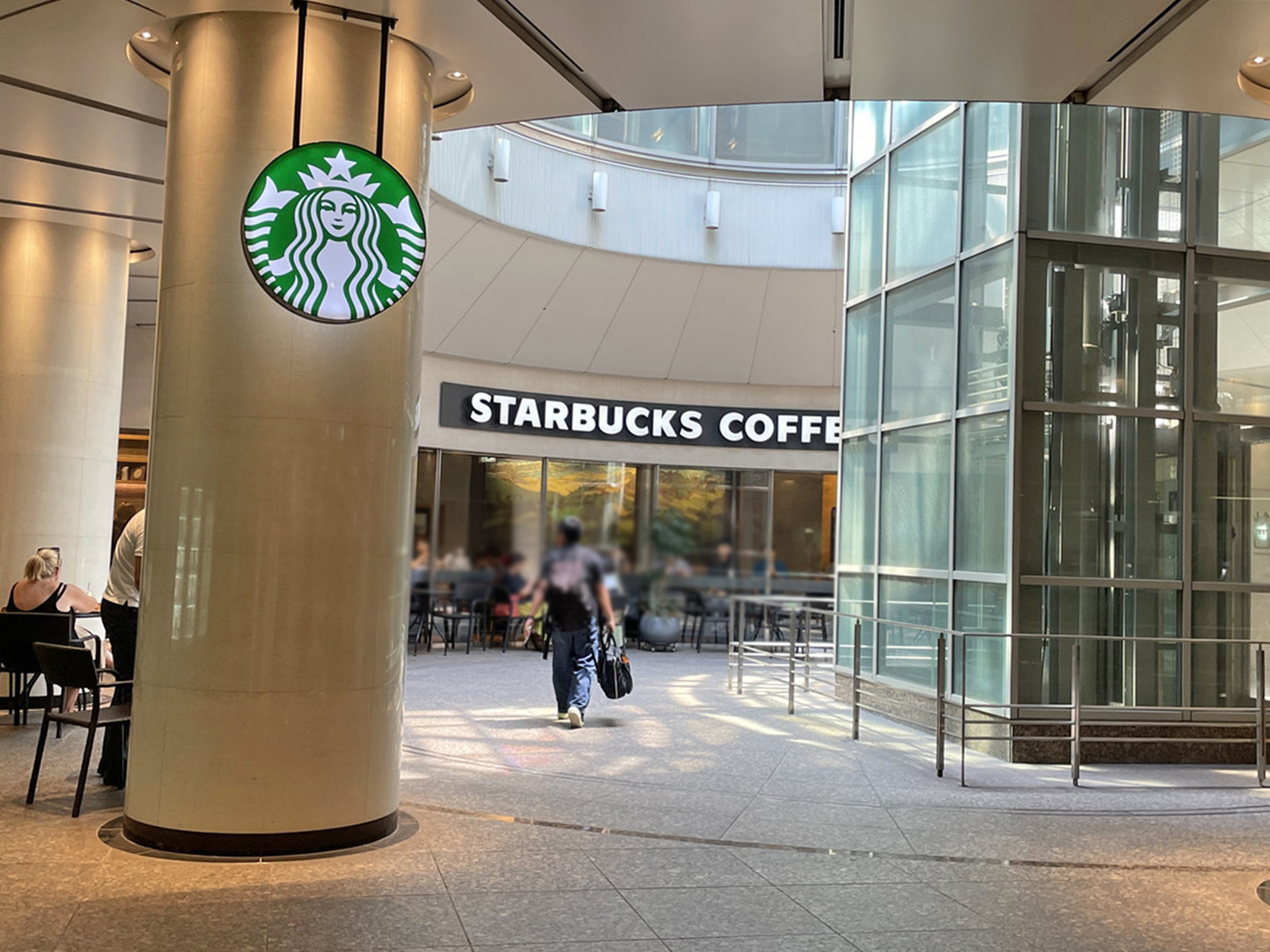 徒歩3分のスターバックスコーヒー山王パークタワー店