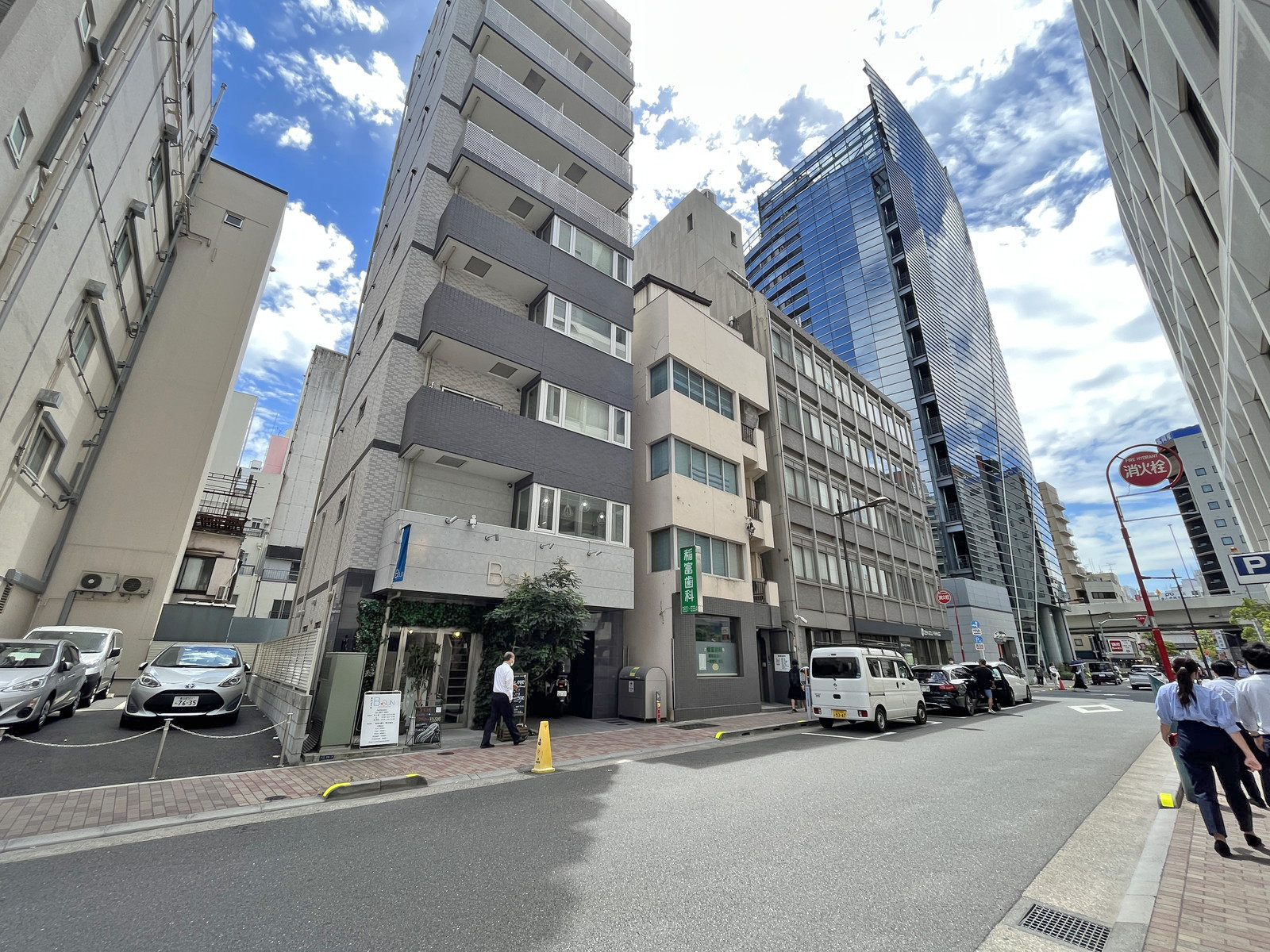 マルコーセンタービルディング前面通り