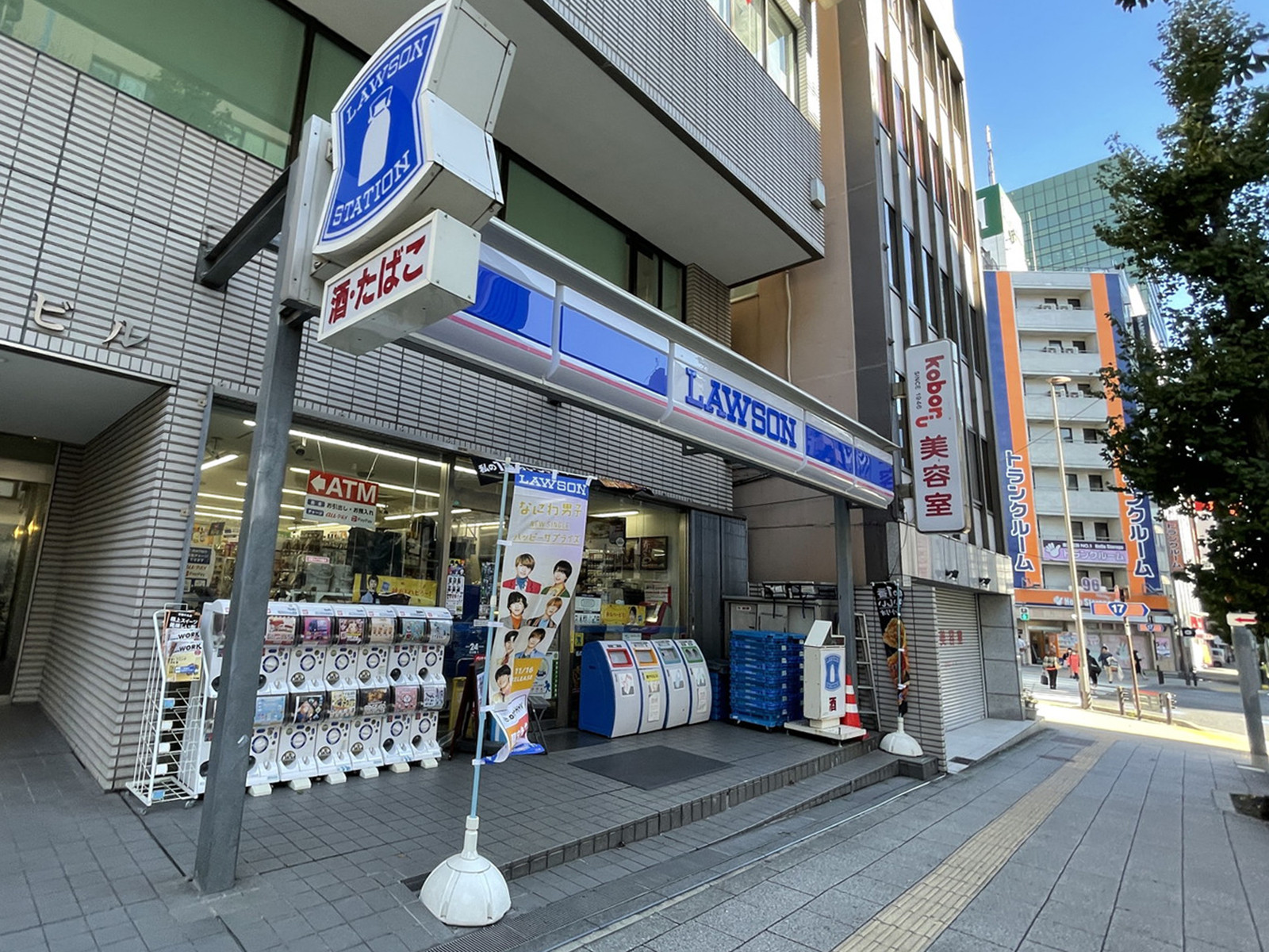 徒歩1分のローソン神田明神店