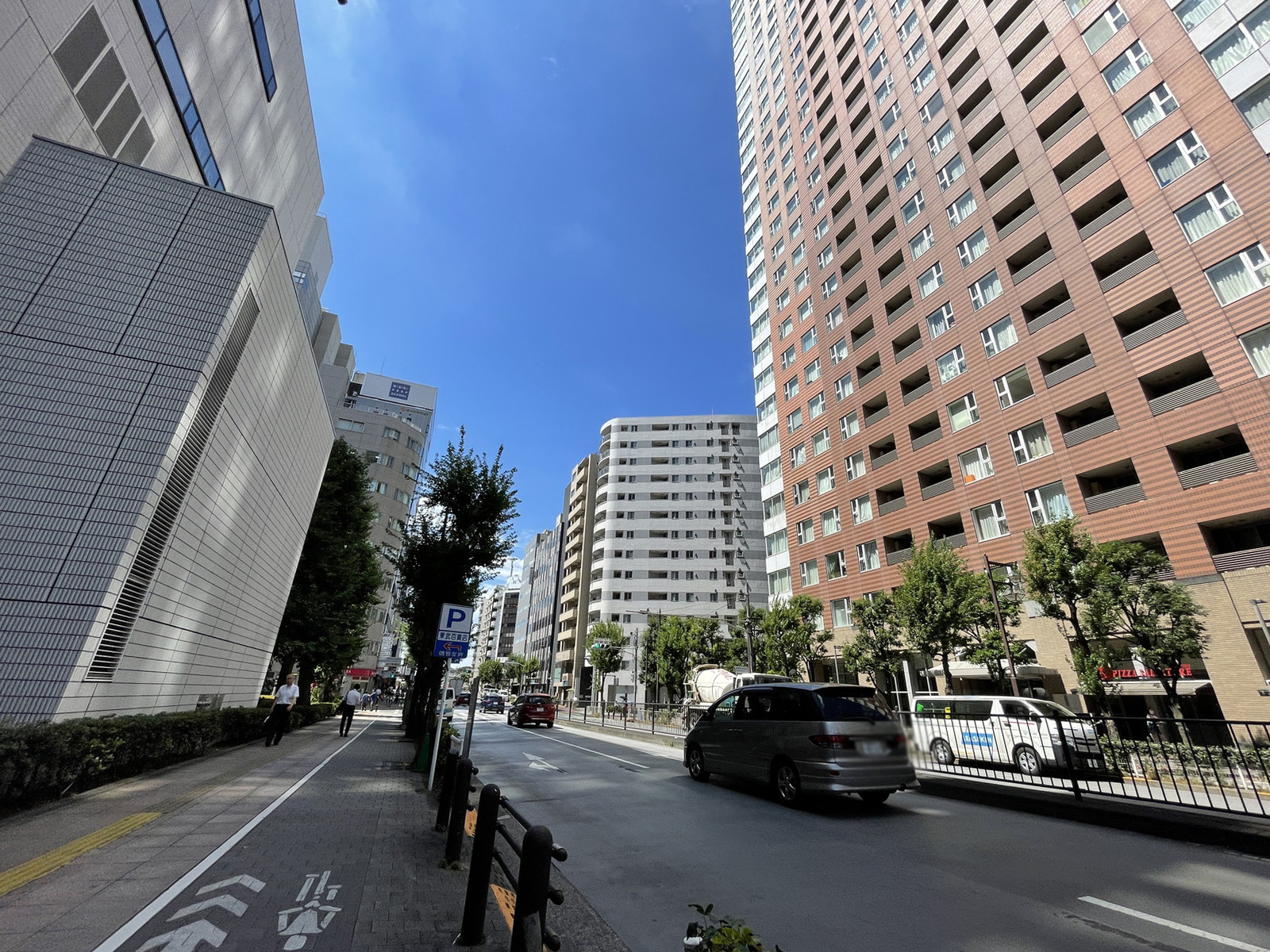 CIC池袋前面の通り