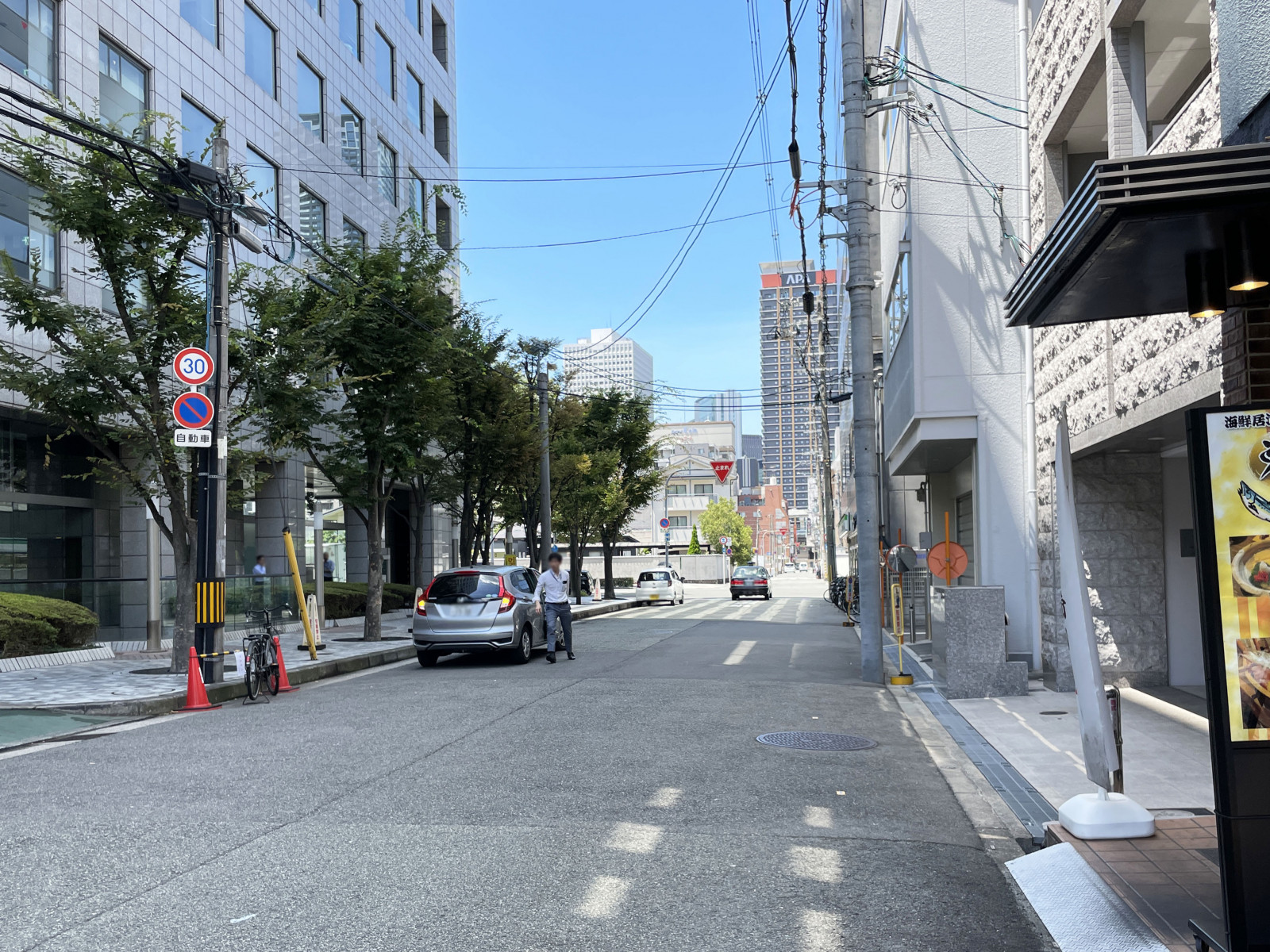 CABIN OGIMACHI前面の通り