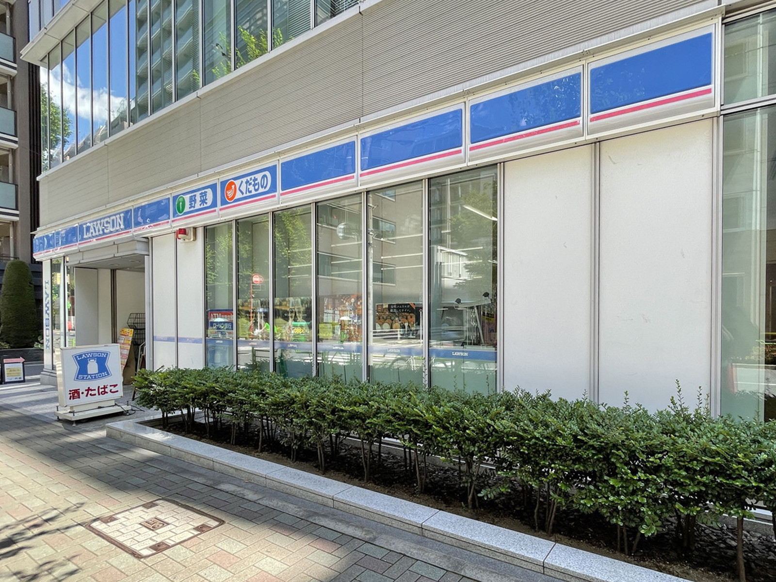 徒歩2分のローソン日本橋蛎殻町一丁目店