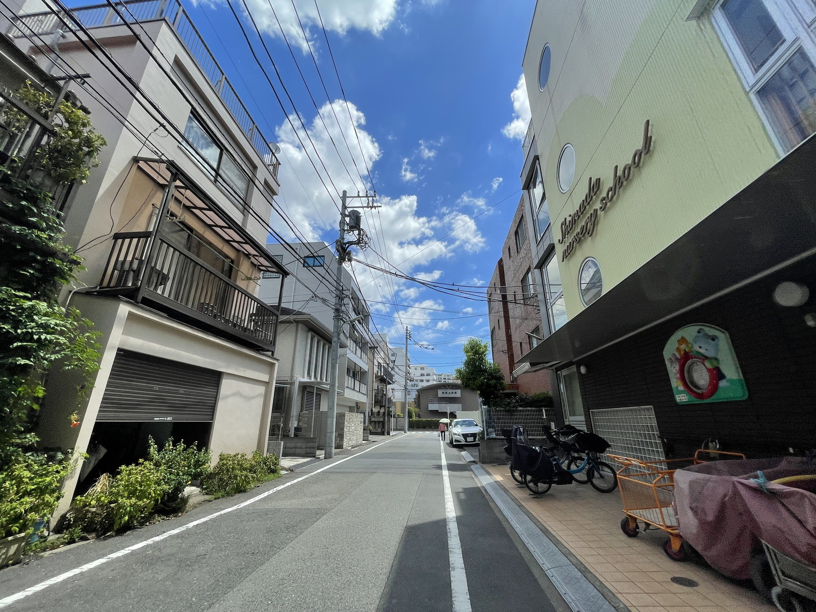 三笠ビル前面の通り