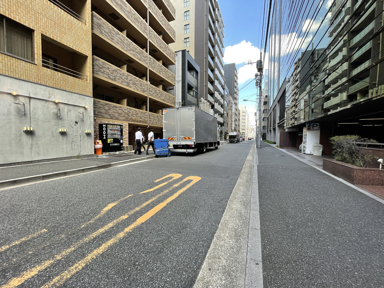 AskaV日本橋前面の通り
