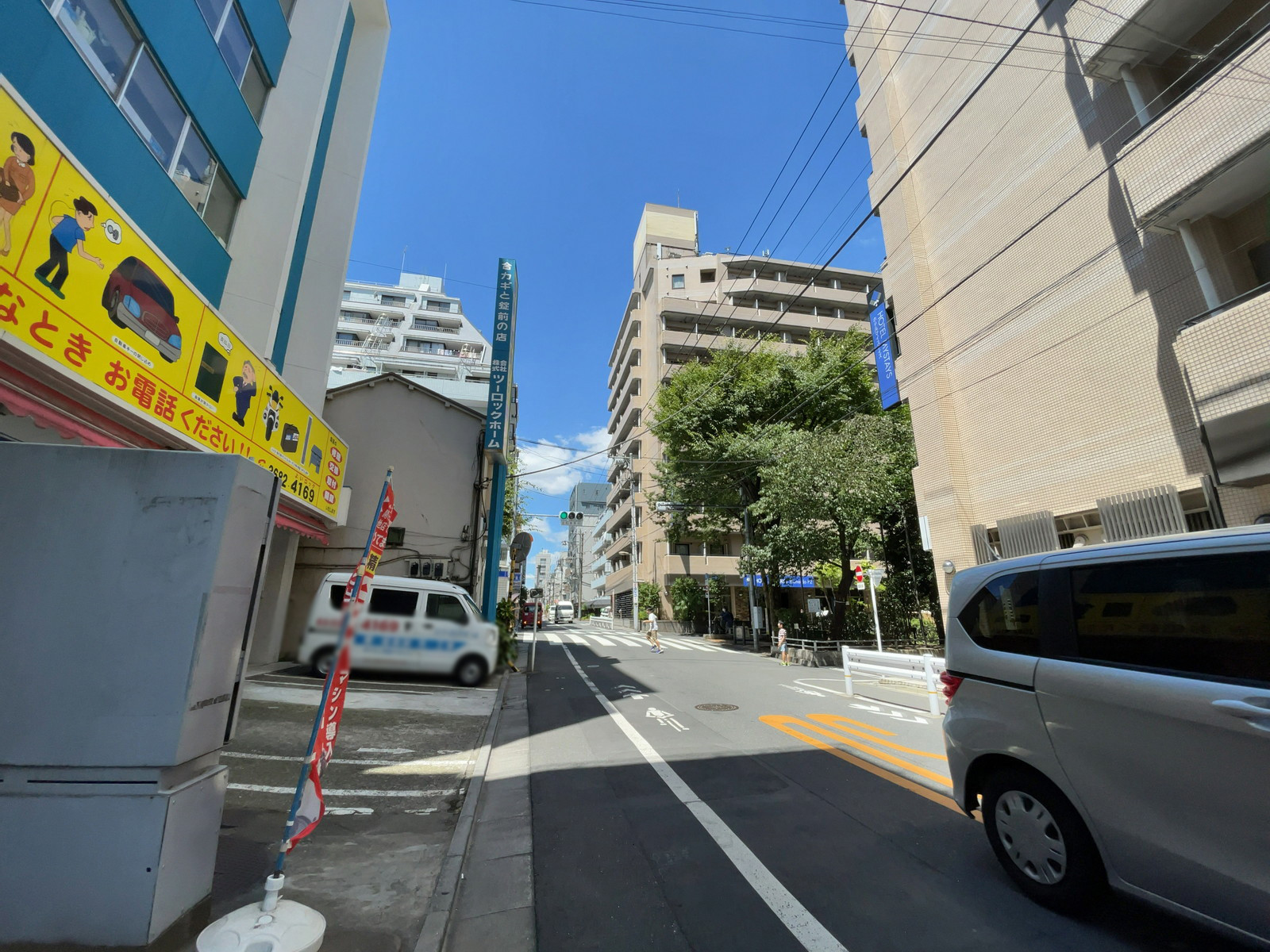 諸橋ビル前面の通り