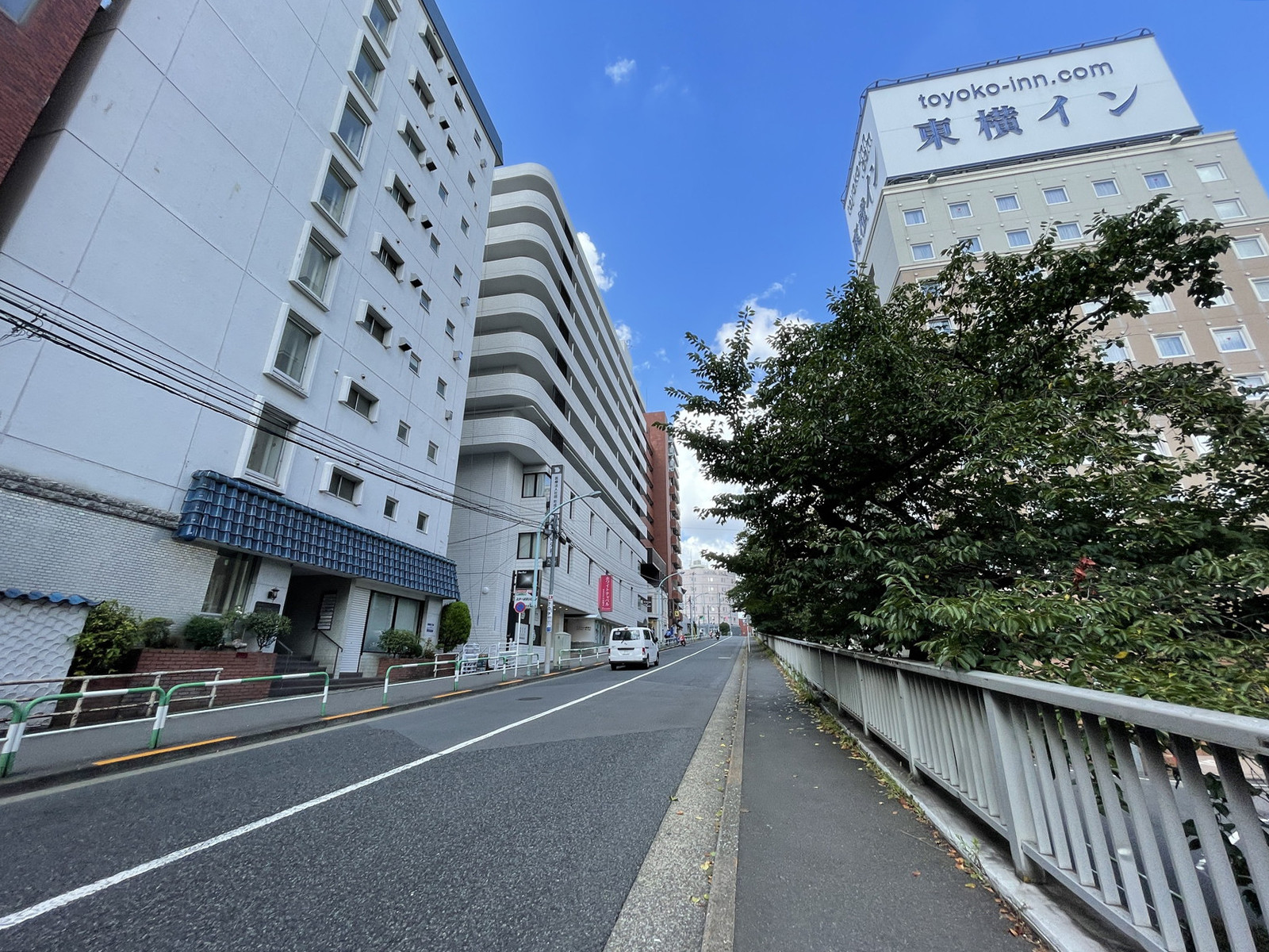 ヴィップ大塚香川ビル前面の通り