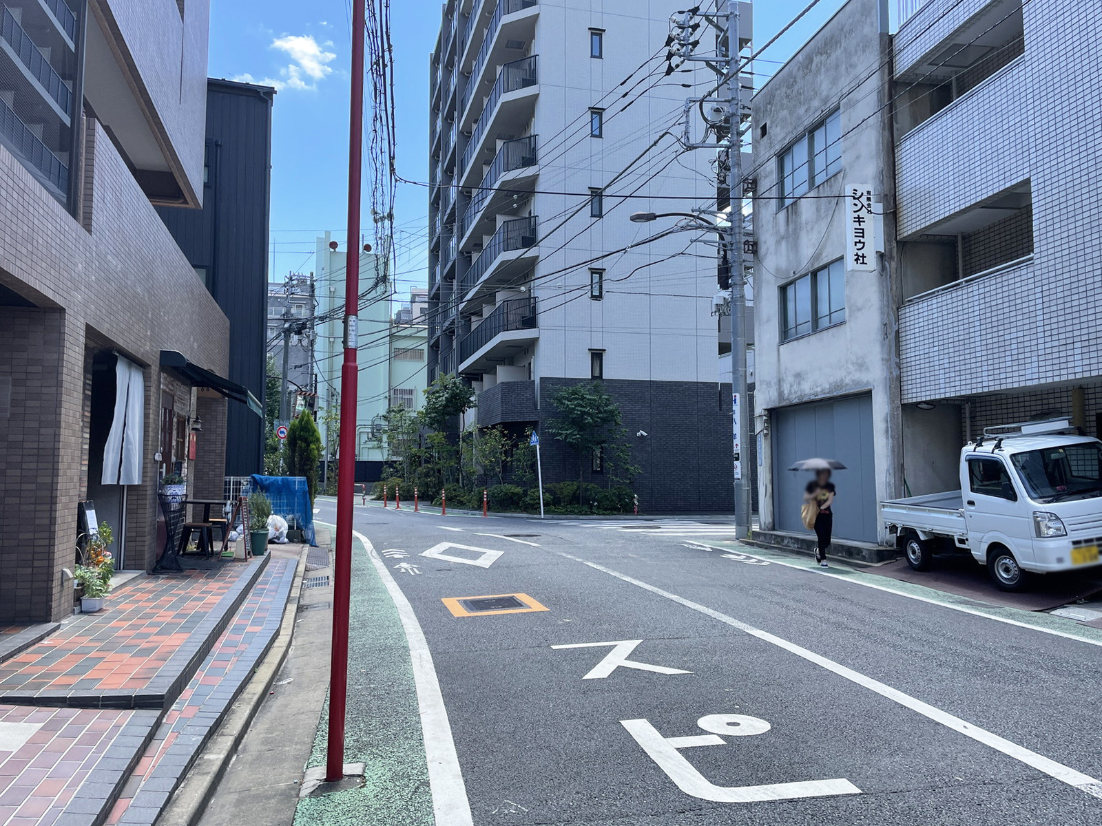 周辺は閑静なエリア