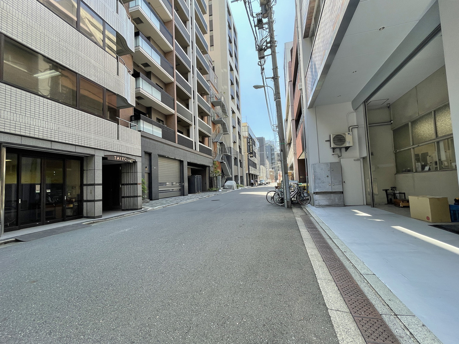 タイヨービル前面の通り