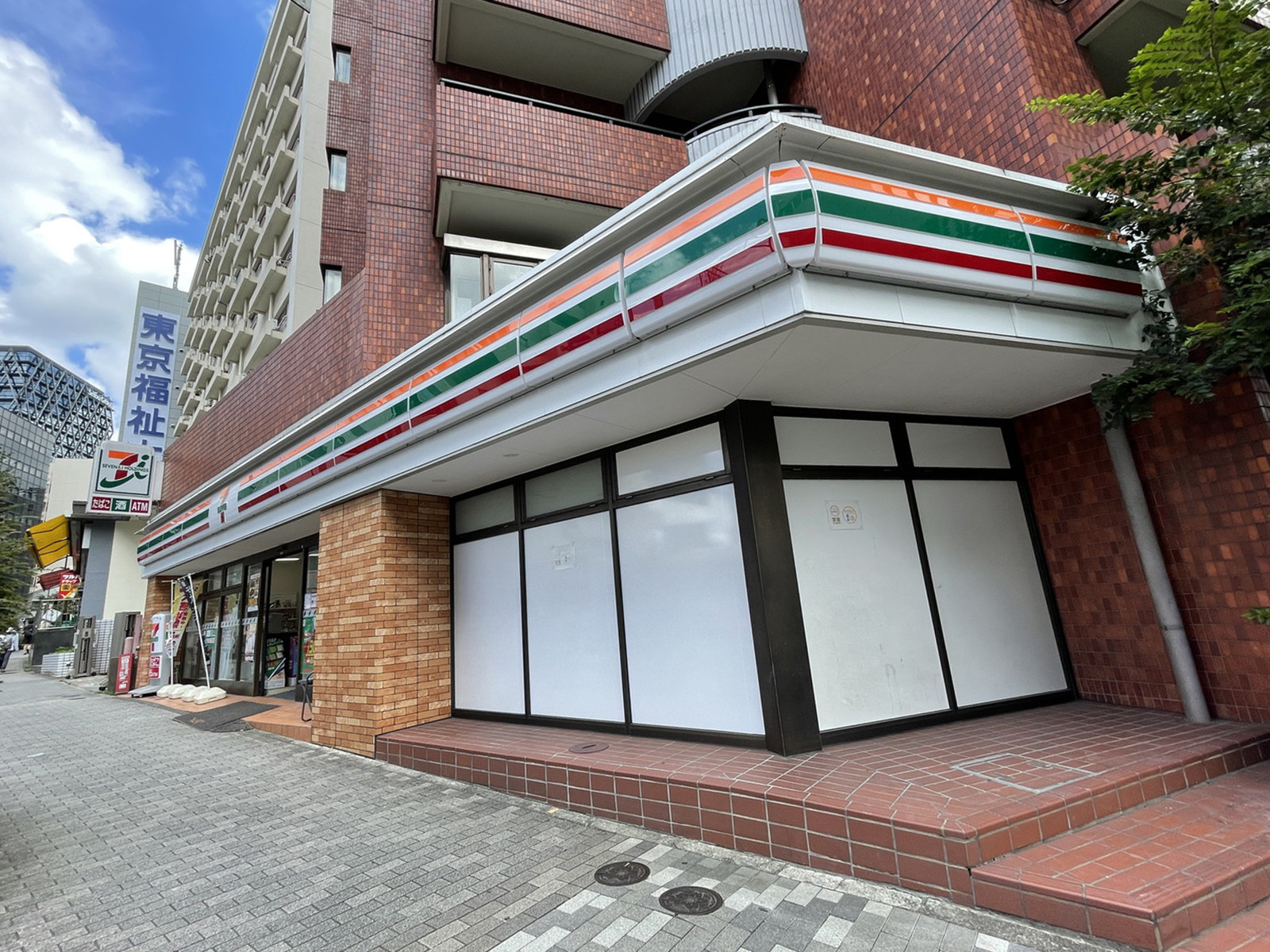徒歩1分のセブンイレブン南池袋3丁目店