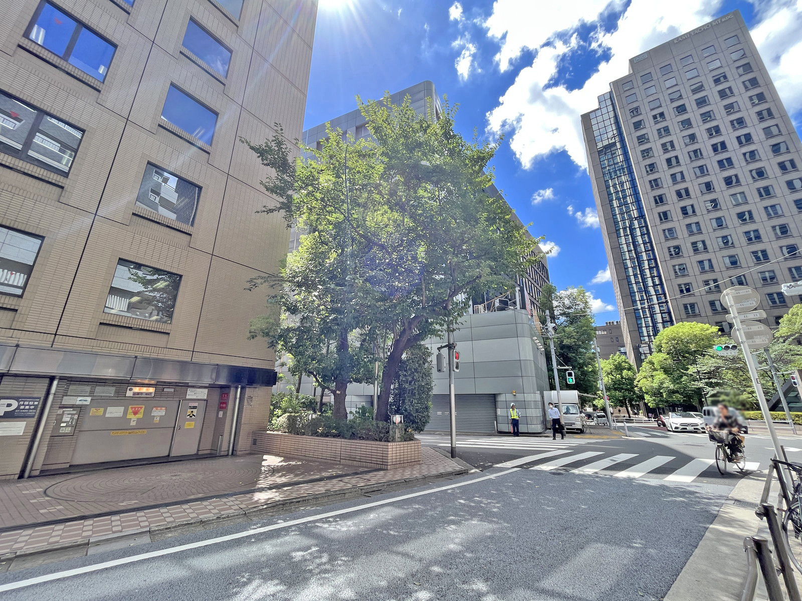 虎ノ門4丁目MTビル2号館前面通り