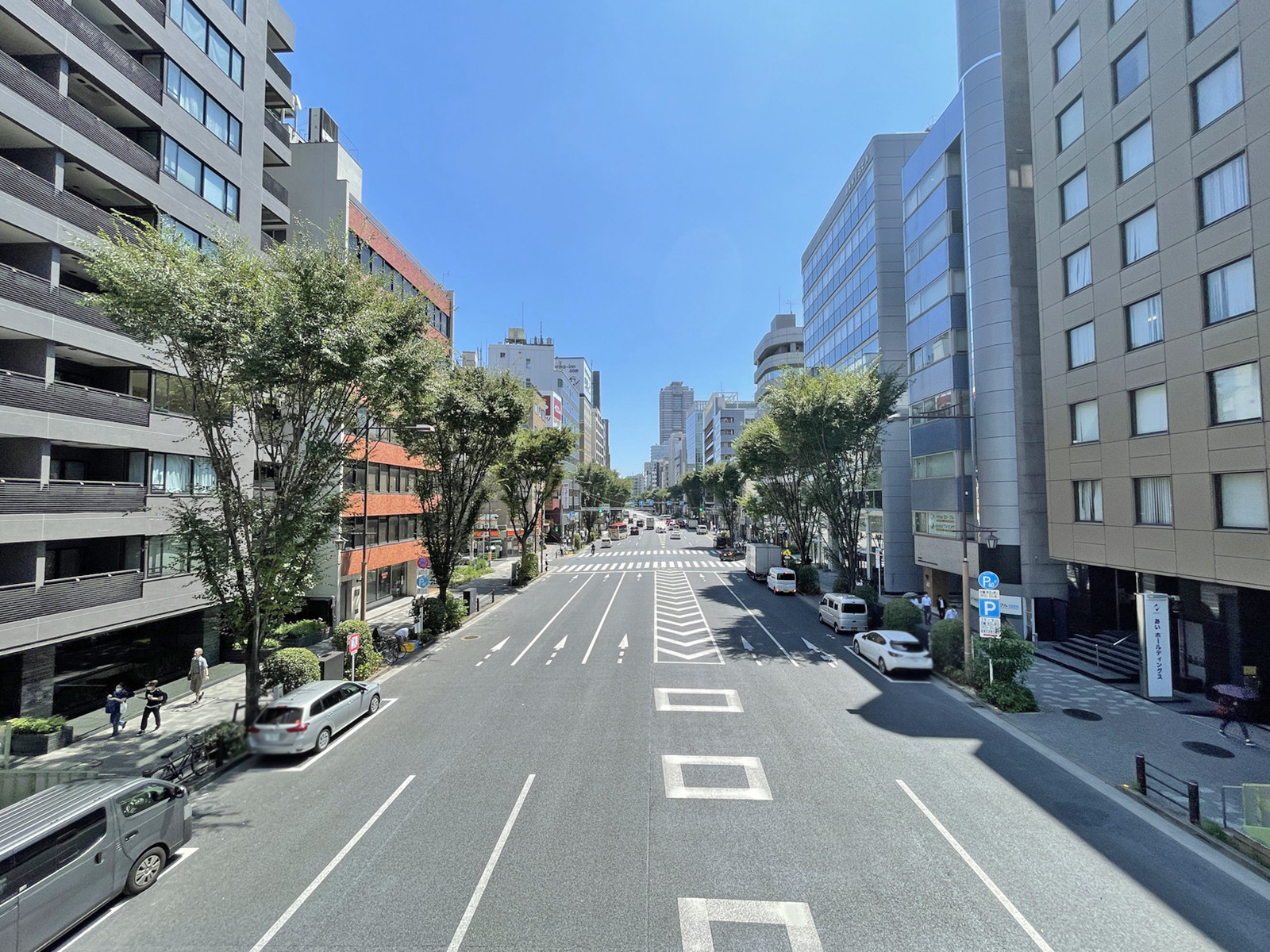 日本橋TビルS前面の通り
