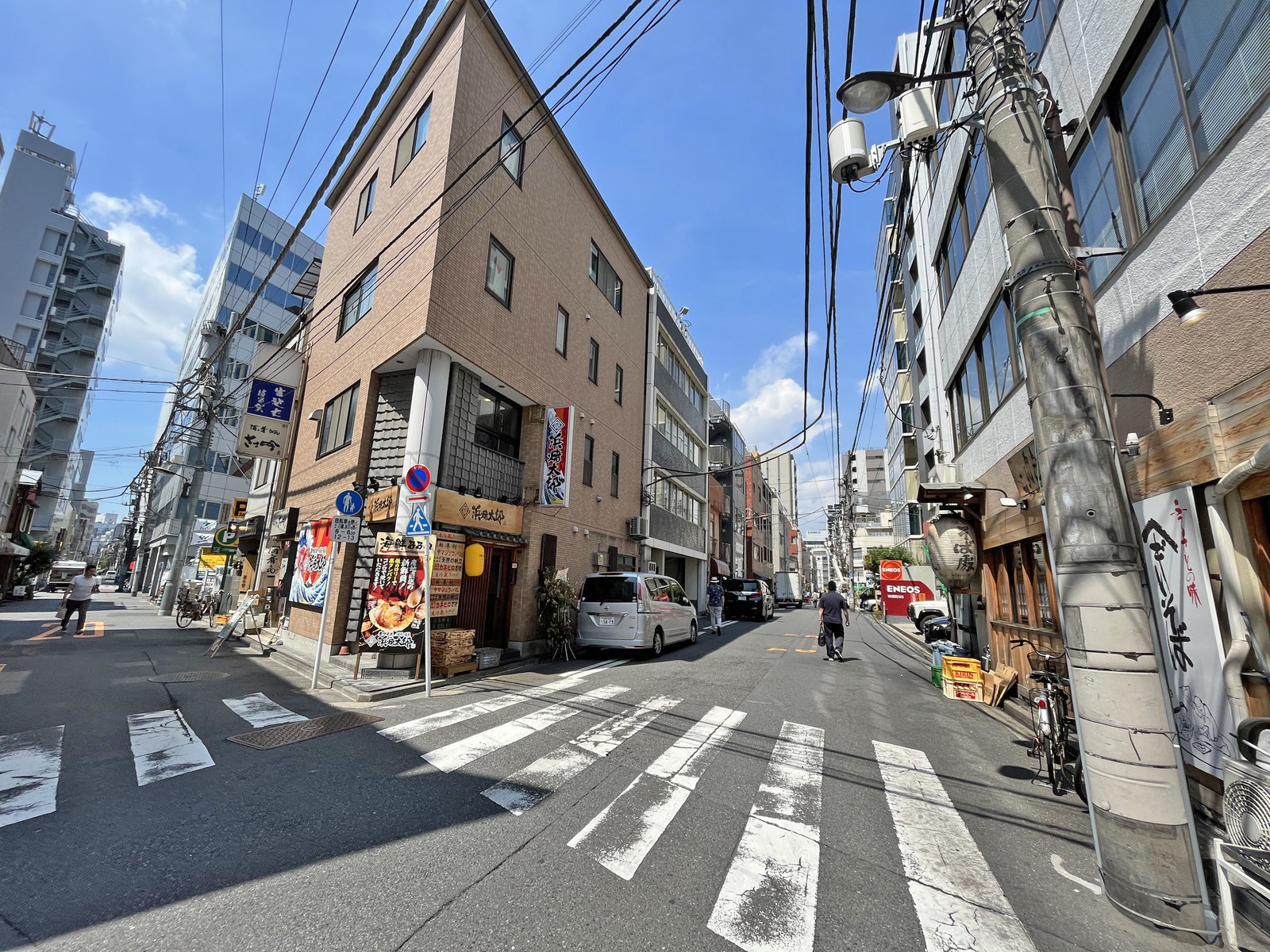 千石屋ビル前面通り
