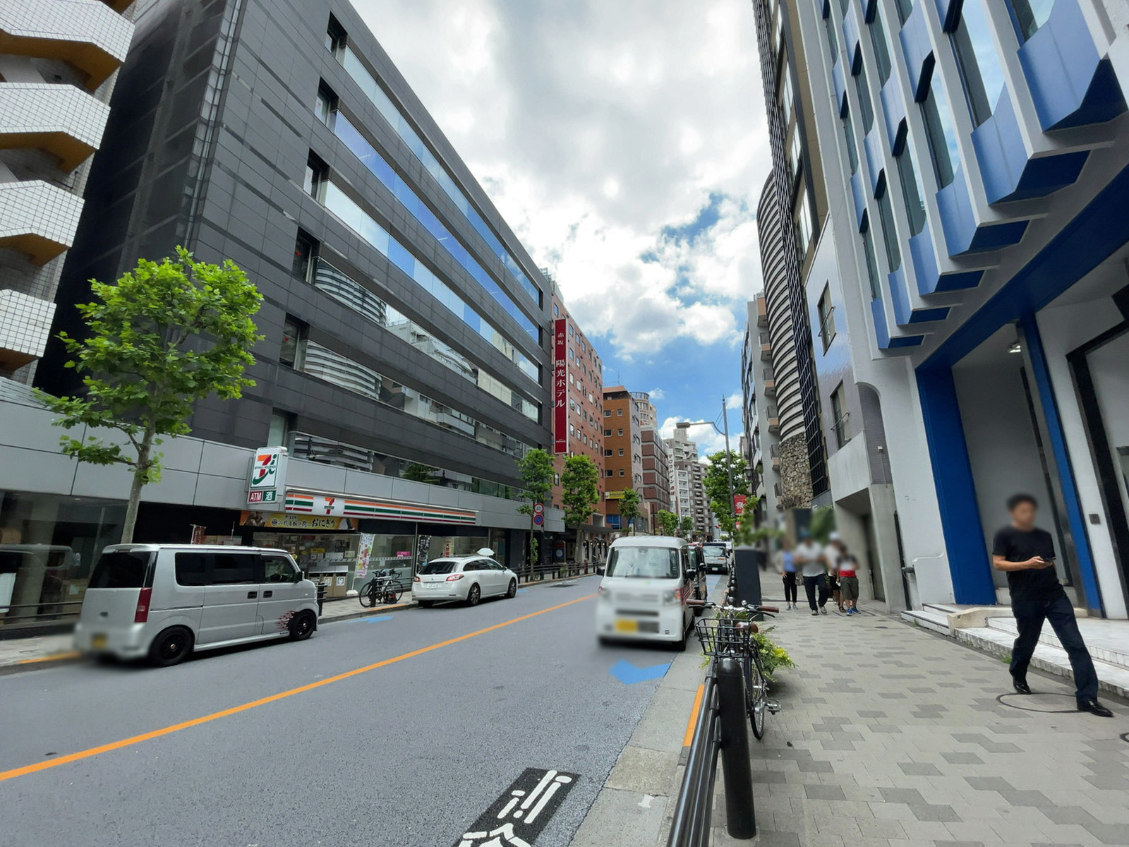 AKASAKA Vetoro前面の赤坂通り