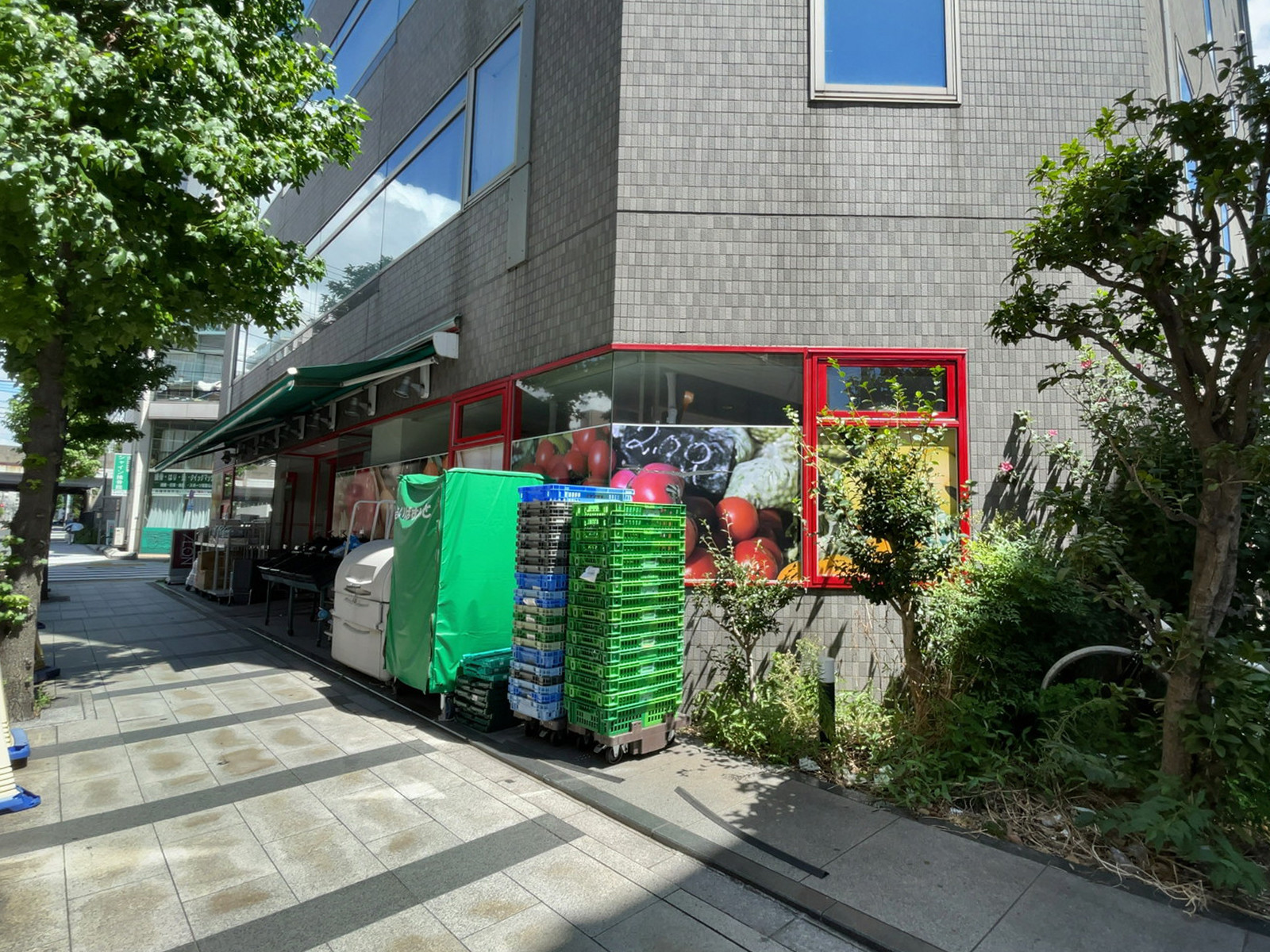徒歩1分のまいばすけっと 錦糸町駅西