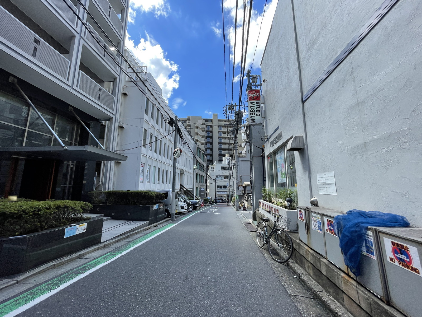 呉羽小野木ビル前面の通り
